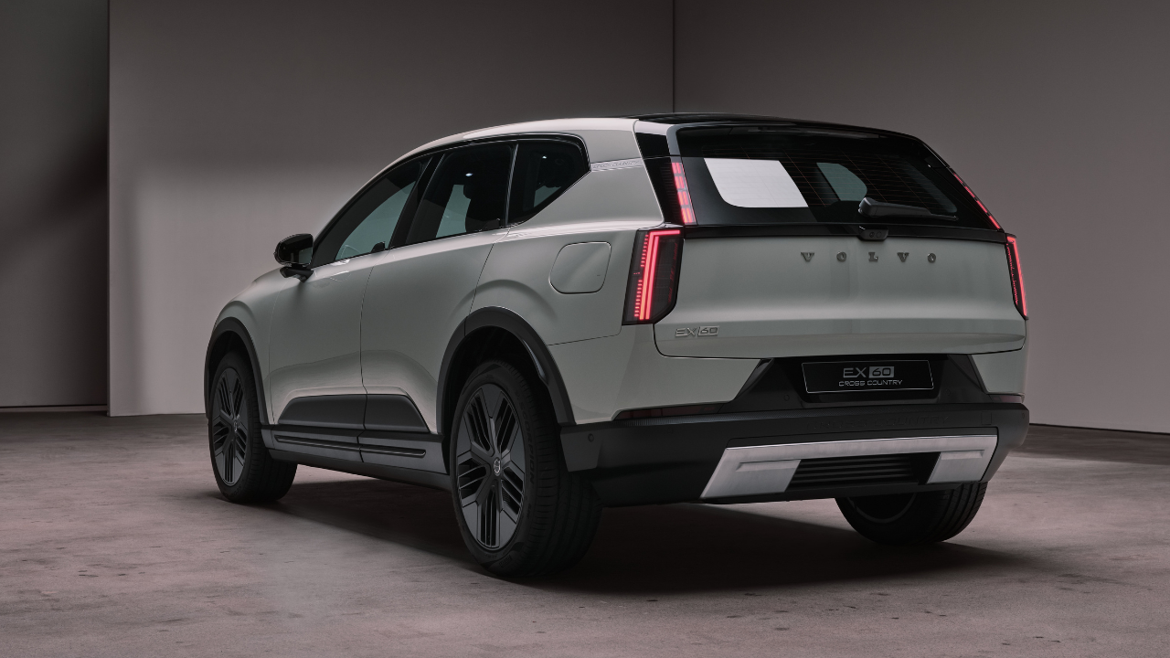 captainelectro.com | 2027 Volvo EX60 Review: 400-Mile Range, 671 HP & NACS Charging.