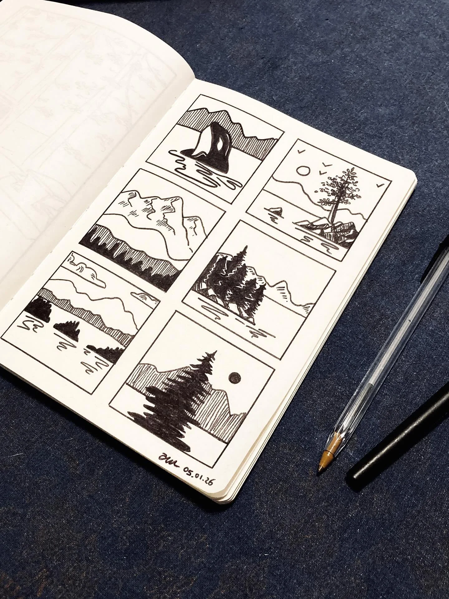 West Coast 🌊🏔️🌼☀️

#draw #westcoast #canada #vancouver #minimalism #blackandwhite #crayon #sketch #drawing #dessin