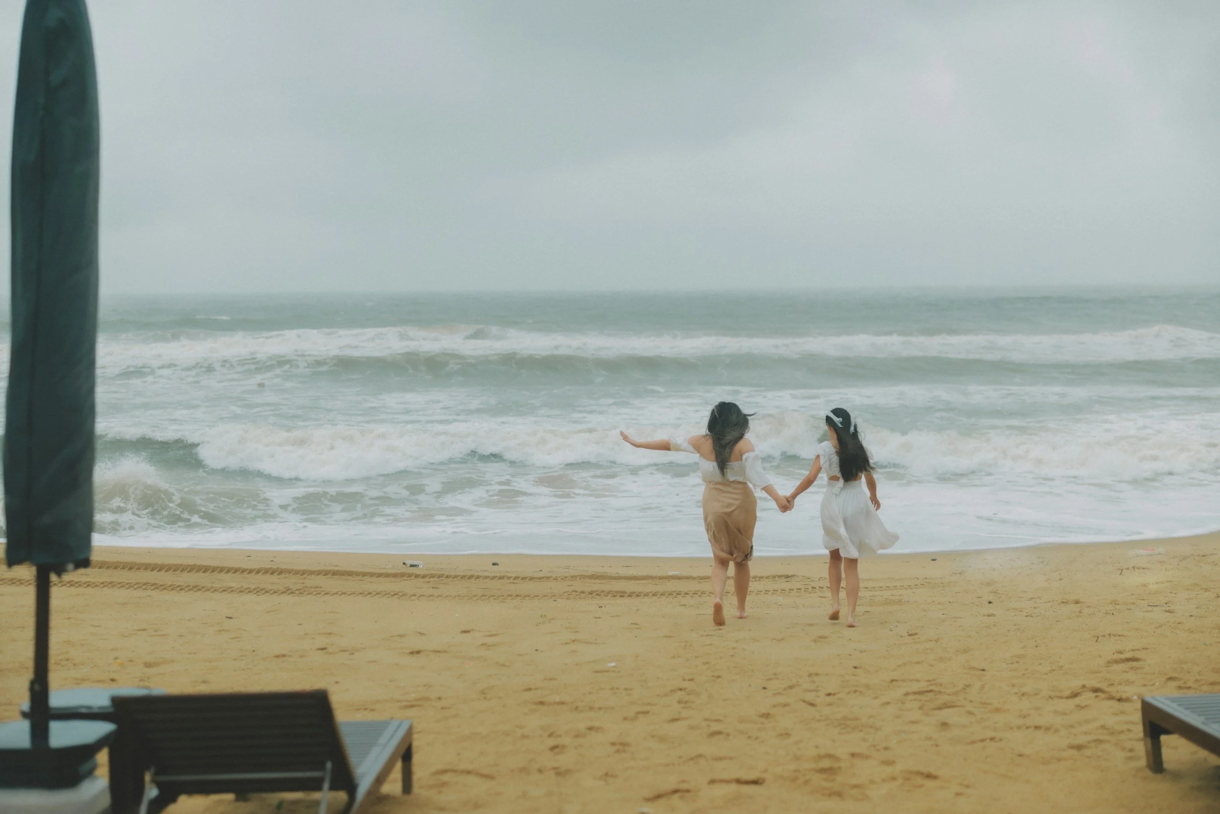 Signs of Childhood Emotional Neglect and How It Shows Up in Motherhood