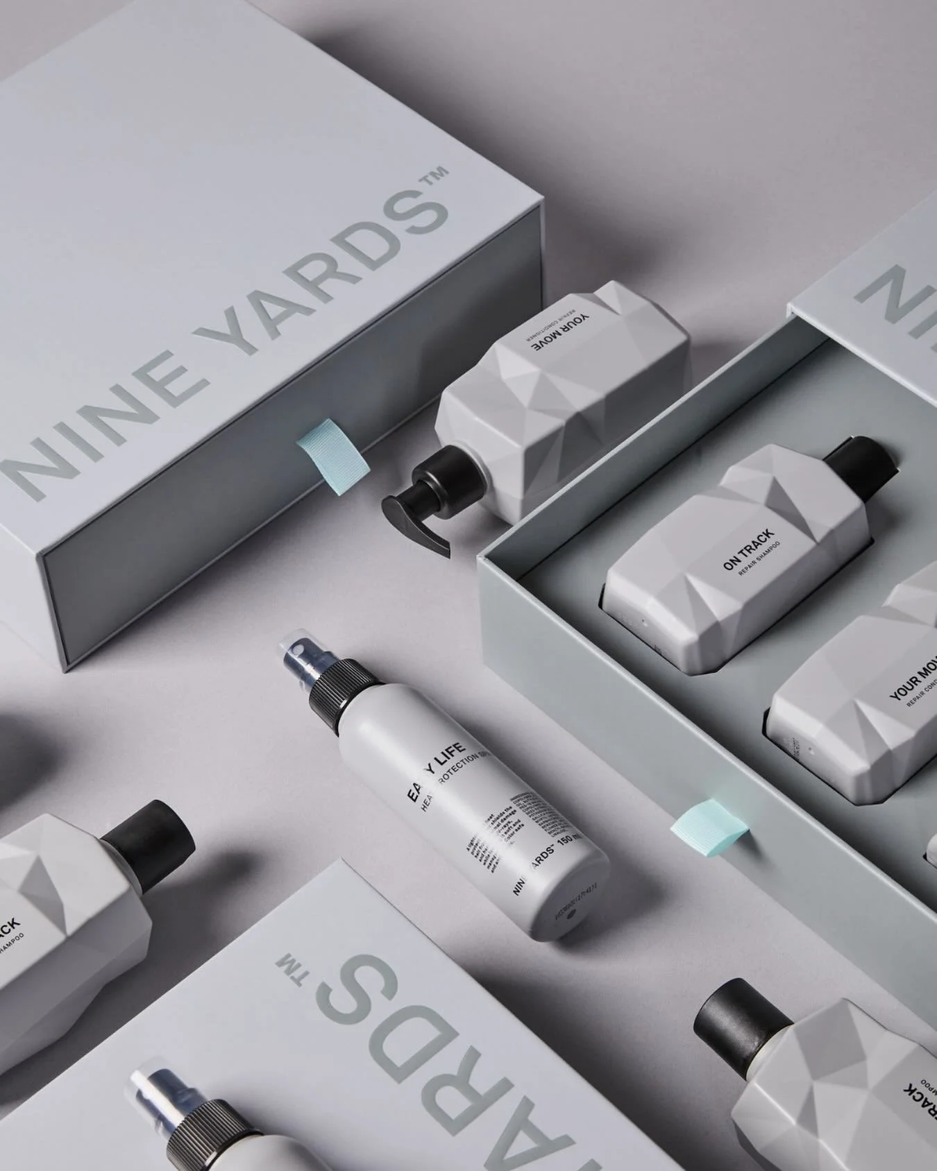 COMING SOON @nineyardsbenelux HOLIDAY DEALS 🎁🎁🎁
🆓 3e product gratis