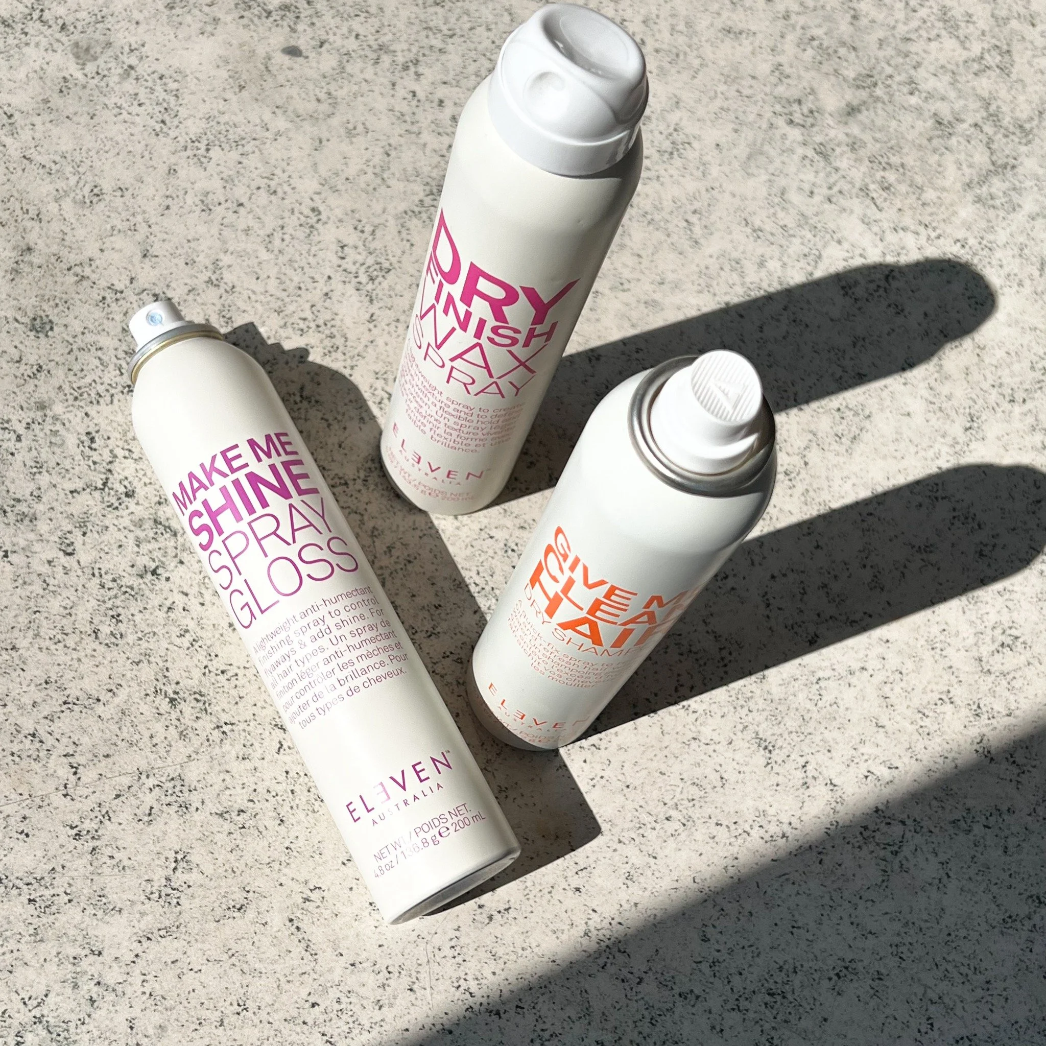 De perfecte finishing touch voor elke look! ✨

💖 Make Me Shine Spray Gloss
Een lichtgewicht finishing spray die het haar een prachtige glans geeft en pluizig haar en fly-aways onder controle houdt, zonder het te verzwaren. Geschikt voor alle haartyp