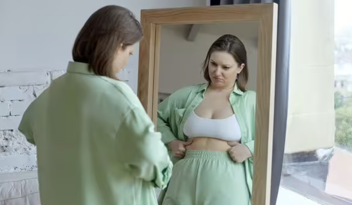 Four foods and drinks to help beat bloating - and surprising causes to be aware of