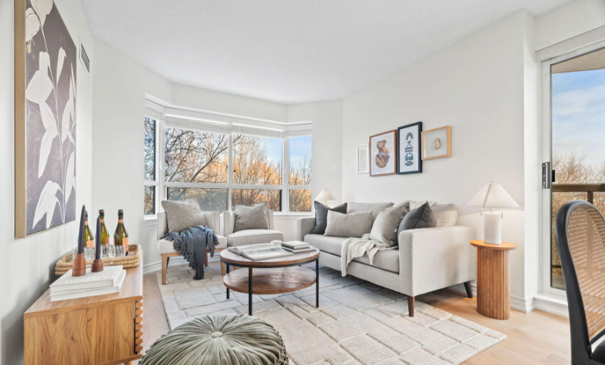 300 Ray Lawson Blvd (Rep'd Buyer)
2 Bed 2 Bath Condo Apartment
Brampton