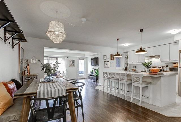 127 Bond Head Court (Listing)
2 Bed 3 Bath Townhouse
Milton