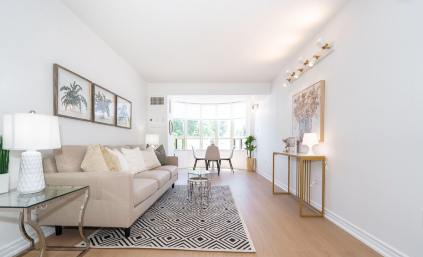 185 Robinson St (Rep'd Buyer)
2 Bed 2 Bath Condo Apartment
Oakville