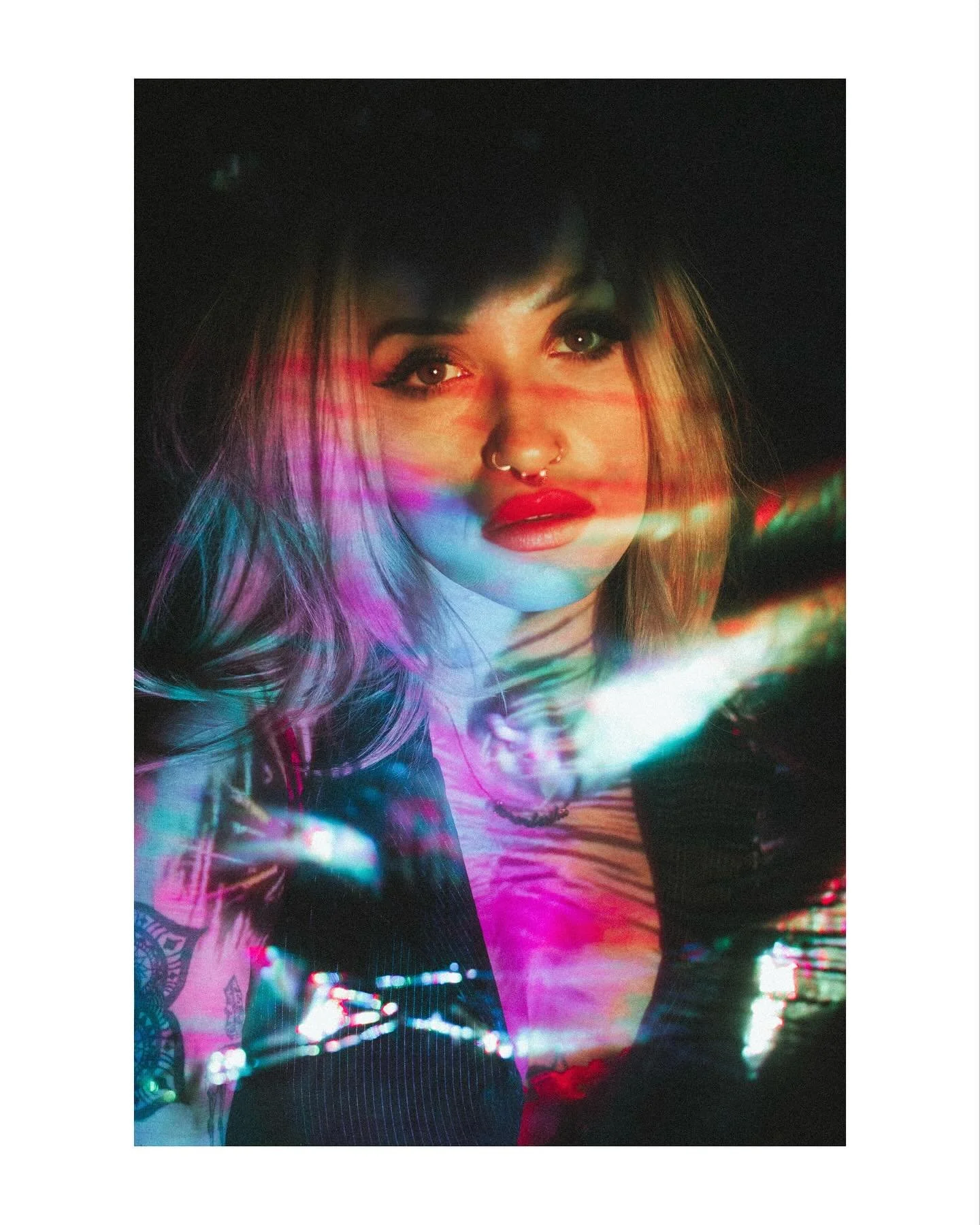 I would love to take credit for this look, but I just merely pushed the button&hellip; fun collab last night with my peeps.

#model @birdvallas 
#lightingassistant #director @photomaximo 
#creativeassistant #lightdesign @jaysonangove 
One of @2humans