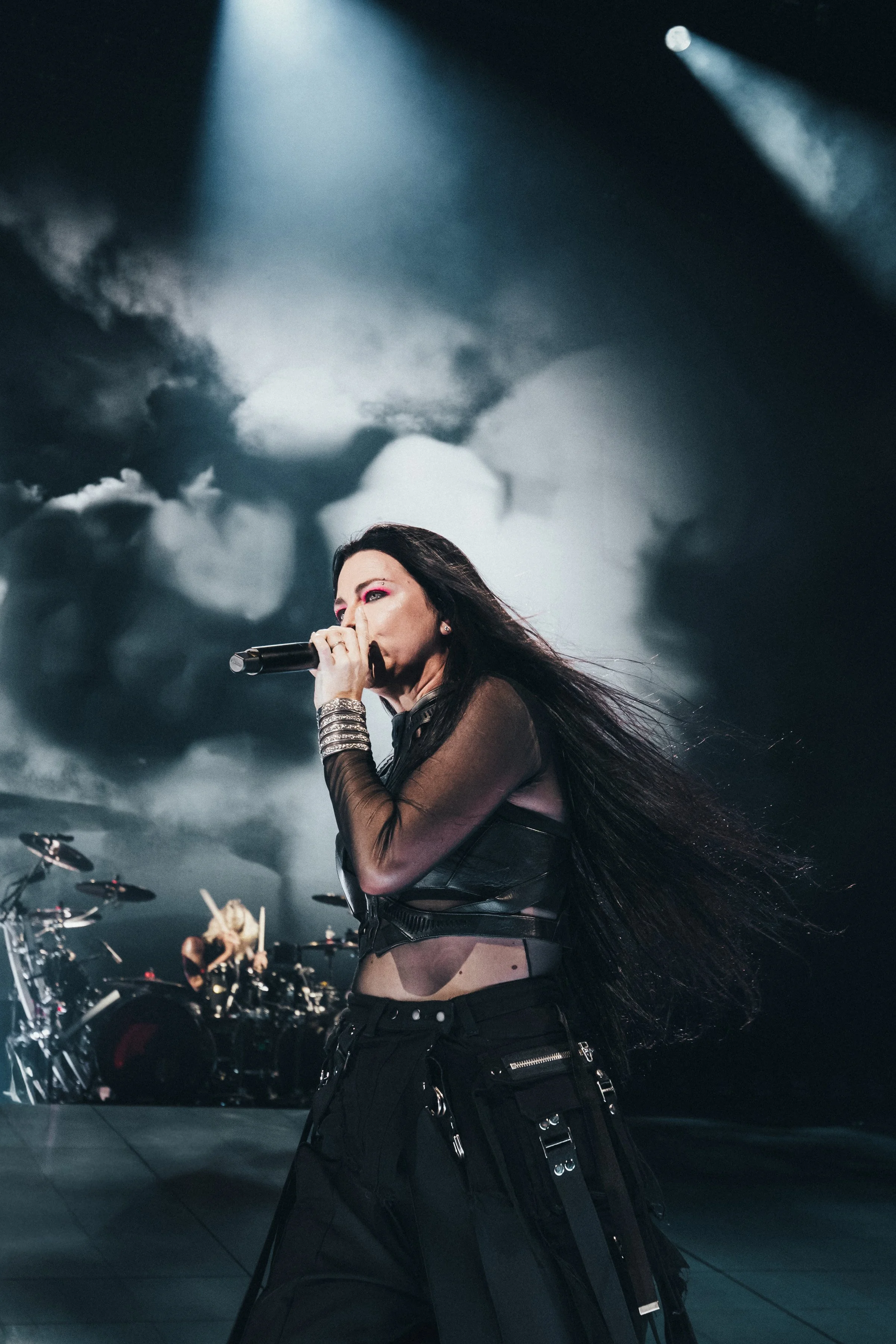 Evanescence live concert photo by local Sacramento music photographer Nicole Sepulveda