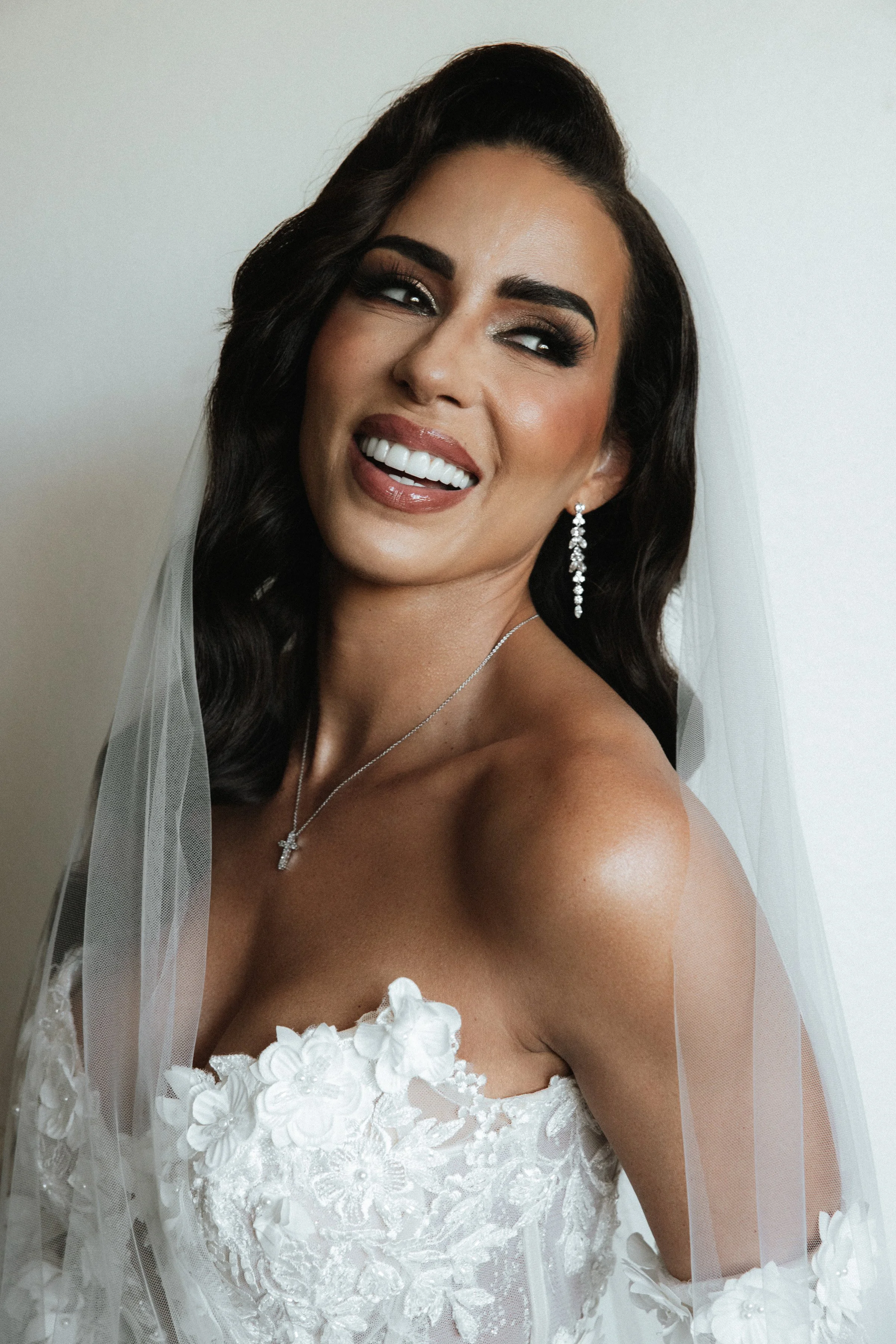 Bridal hair and make up inspiration Chady Dunmore Garibaldi Ernesto Robledo Graffiti MUA Bride portrait headshot photo