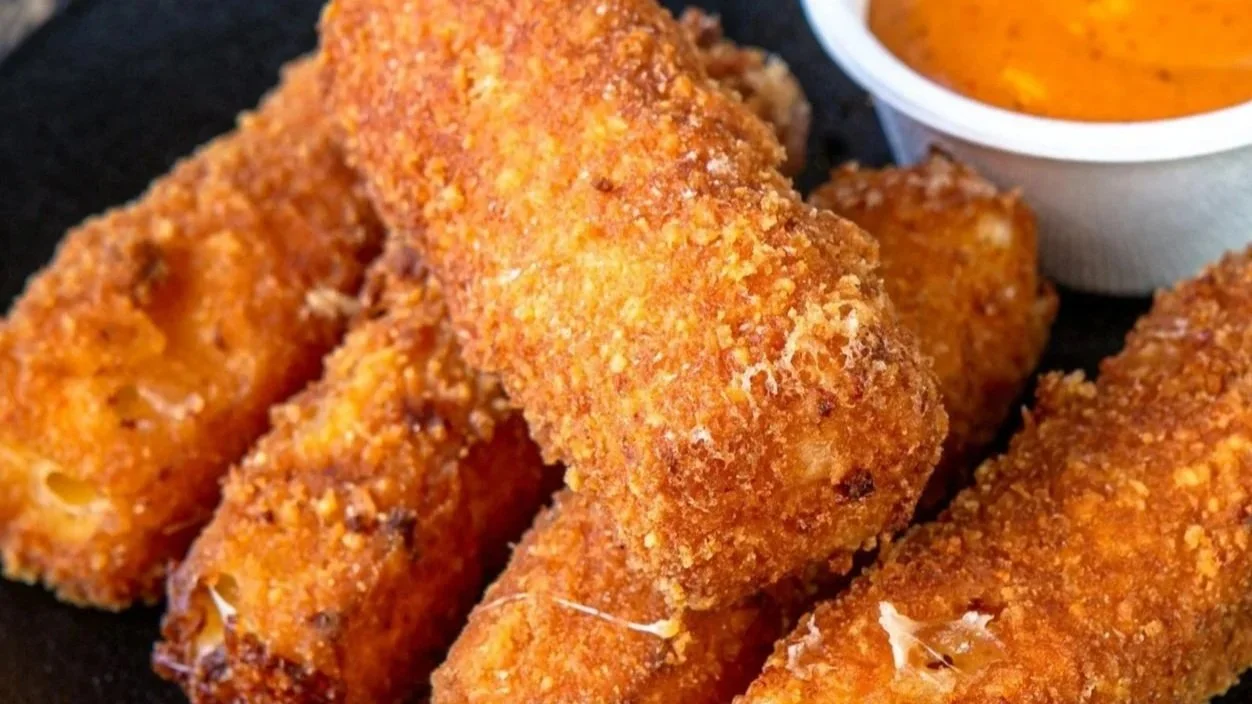 food, brewery food, pizza, mozzarella sticks, Bozeman Mt brewery, bozeman beer, bozeman brewery, montana