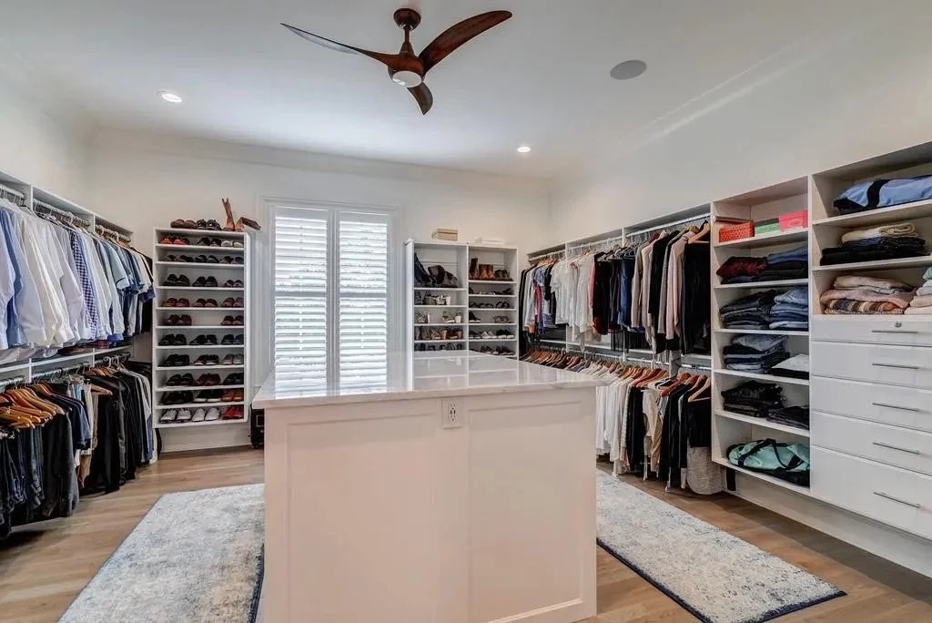 Belford Master Closet.jpeg