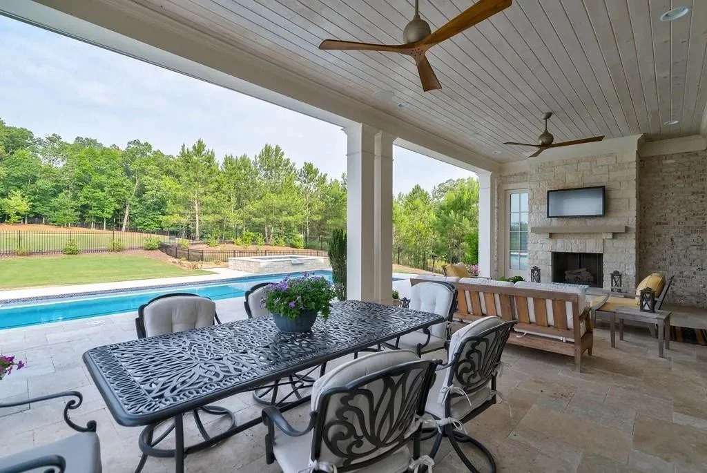 Belford Back Patio.jpeg