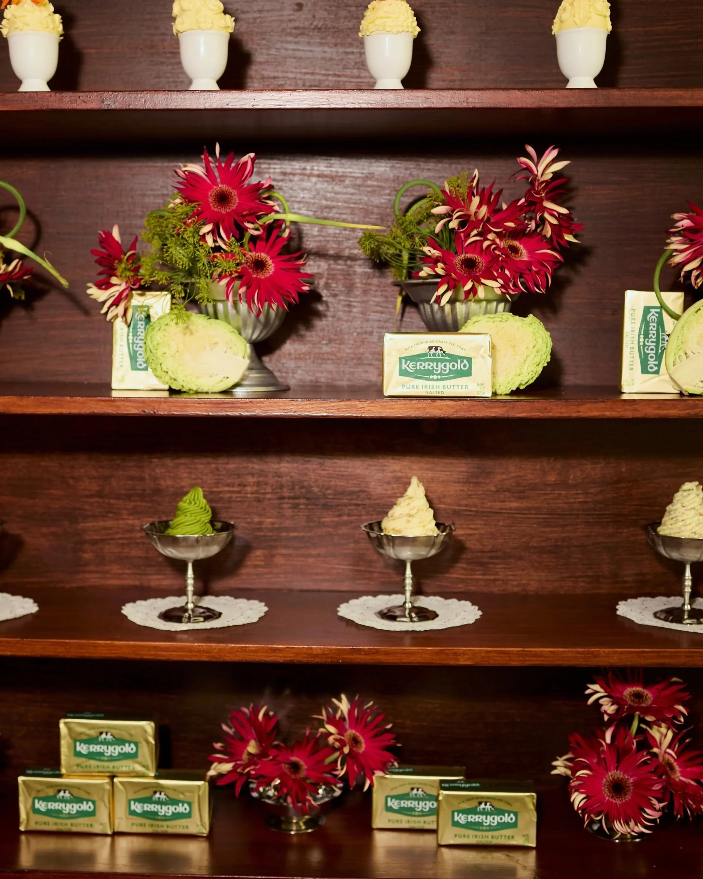 Dear Saturdays “Butter Gallery”