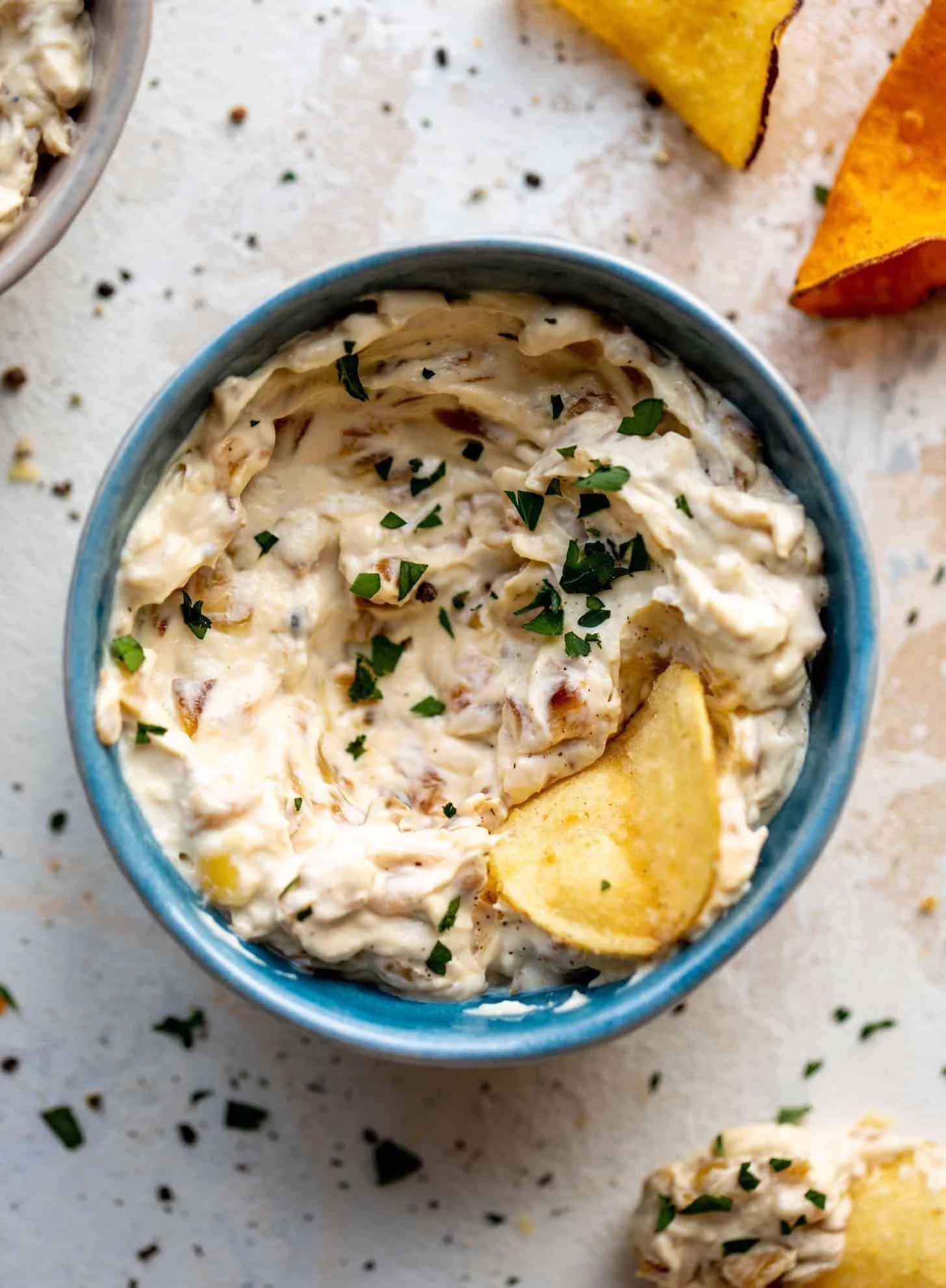 Caramelized French Onion Dip with Potato Chips
