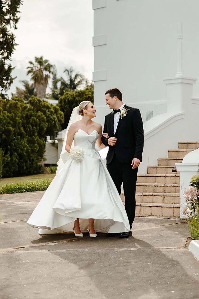 Bride and groom leaving the church in Swellendam