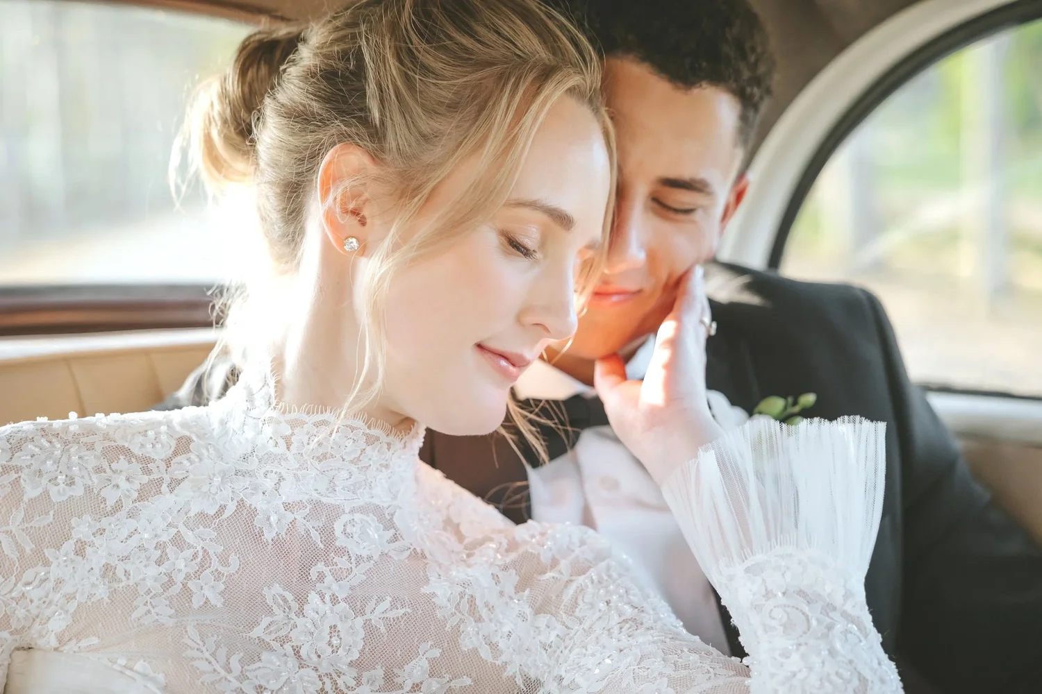 Elegant bride and groom portrait by Cape Town wedding photographer Kobus Tollig