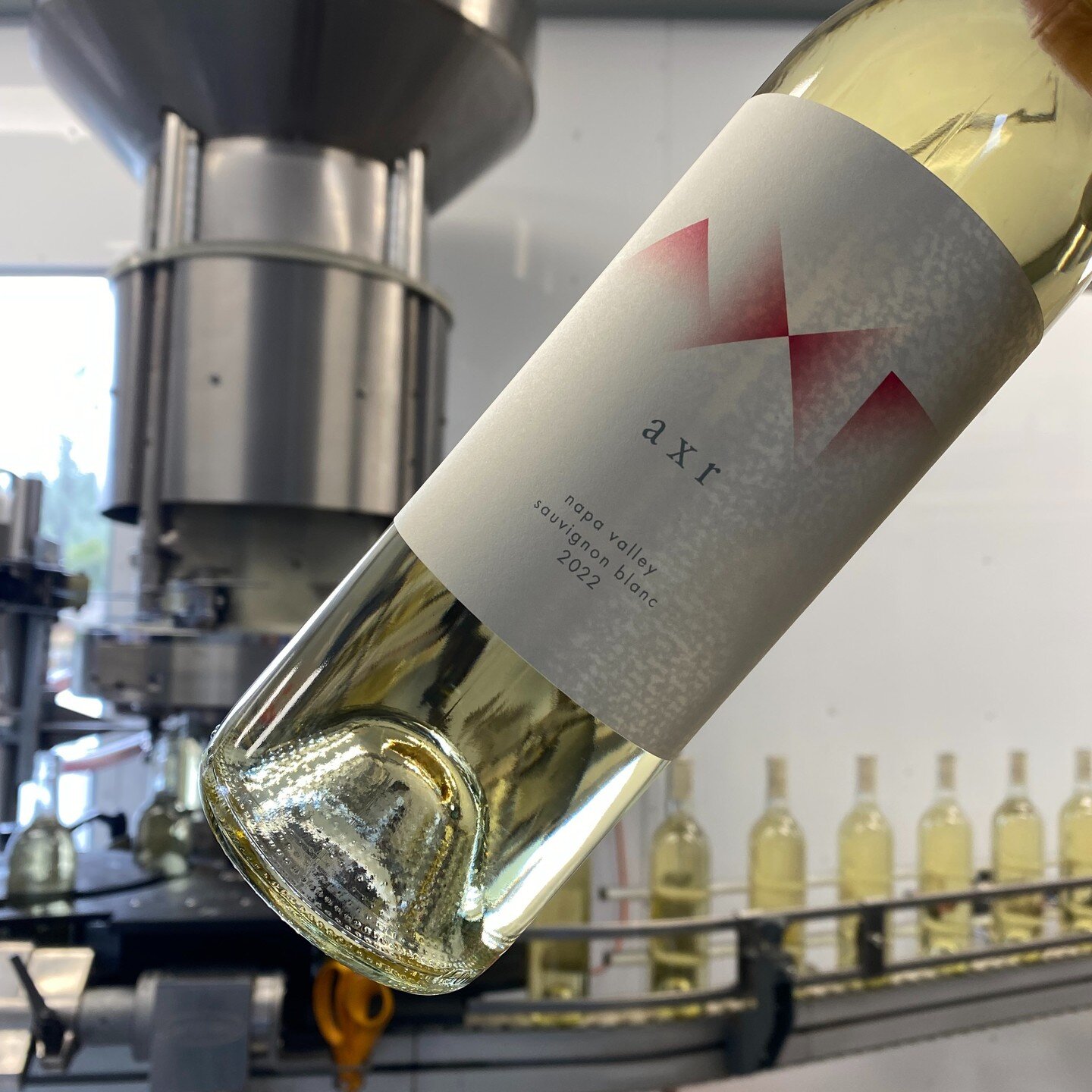 The 2022 @axrnapavalley Sauvignon Blanc is in bottle! #jhwineconsulting #livefullyaxr #sauvignonblanc