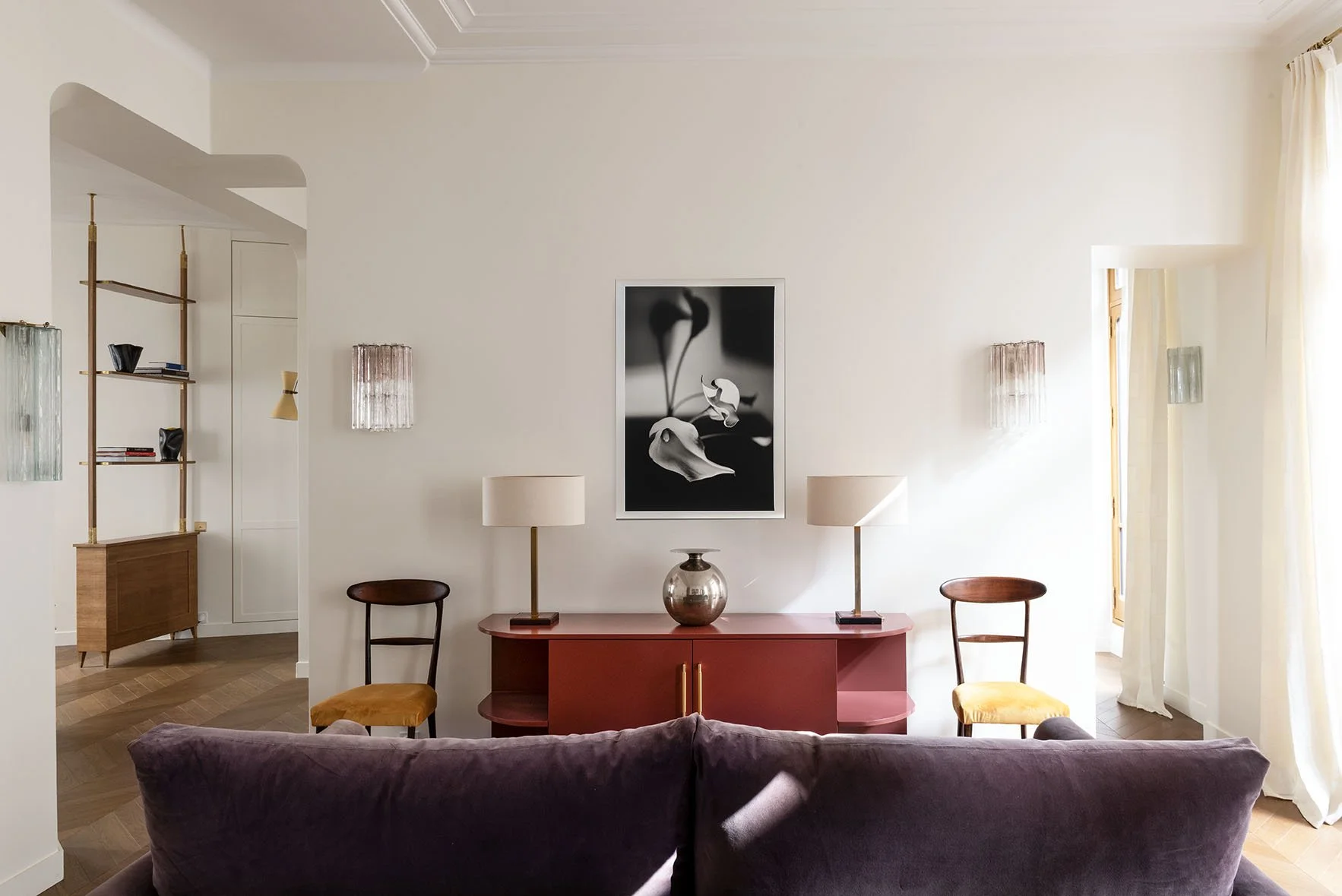 7- Paris Haussmannian building living room