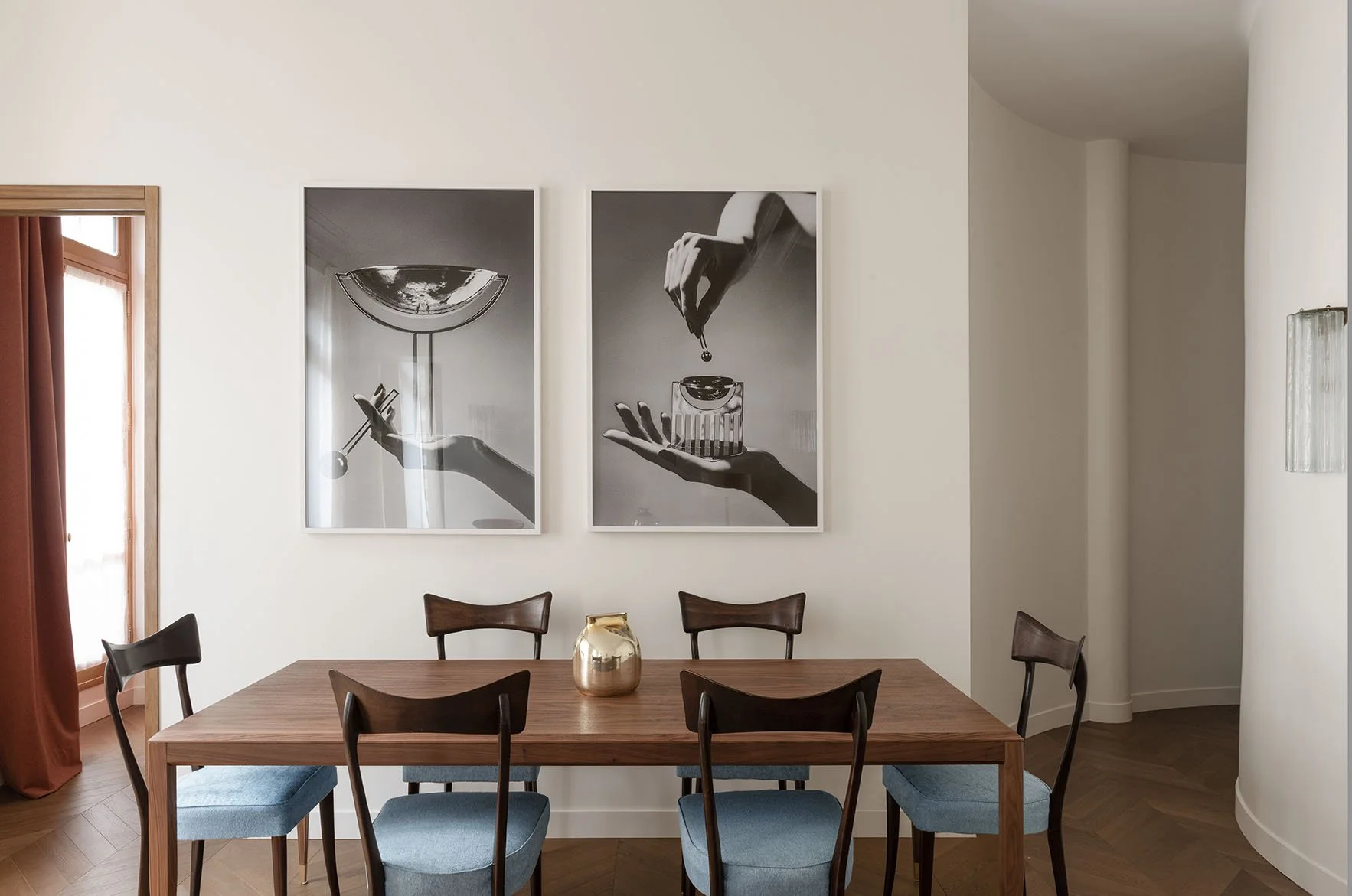 9- Paris Haussmannian building dining room