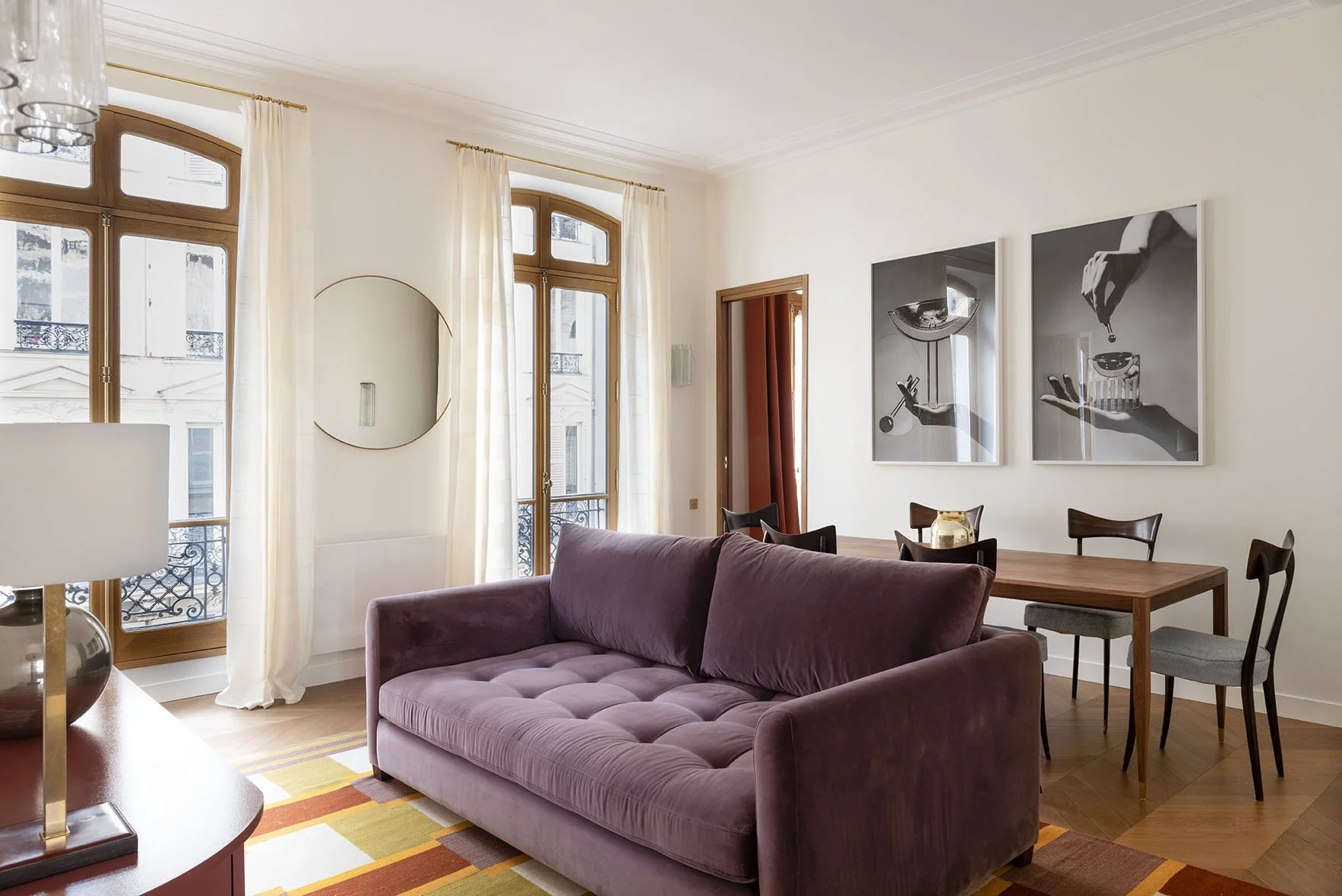 8- Paris Haussmannian building living room