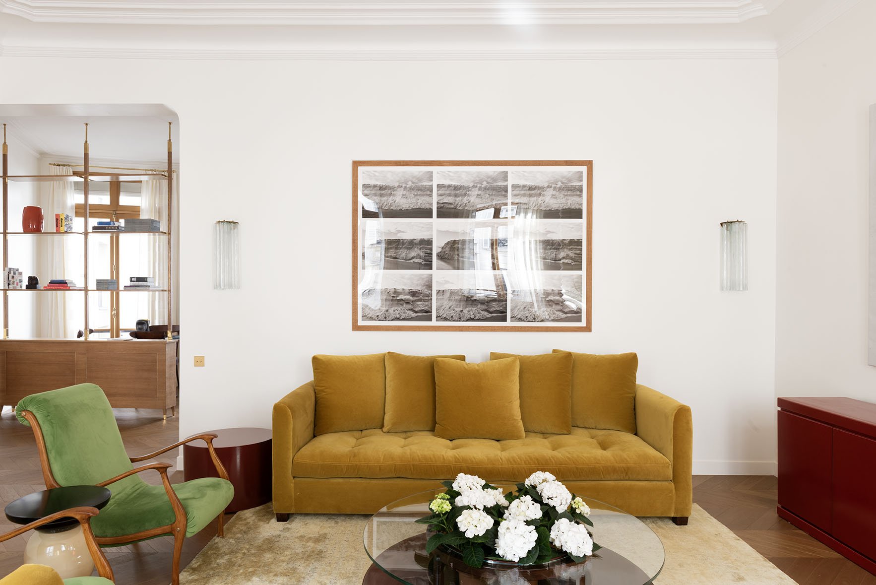 4- Paris Haussmannian building living room