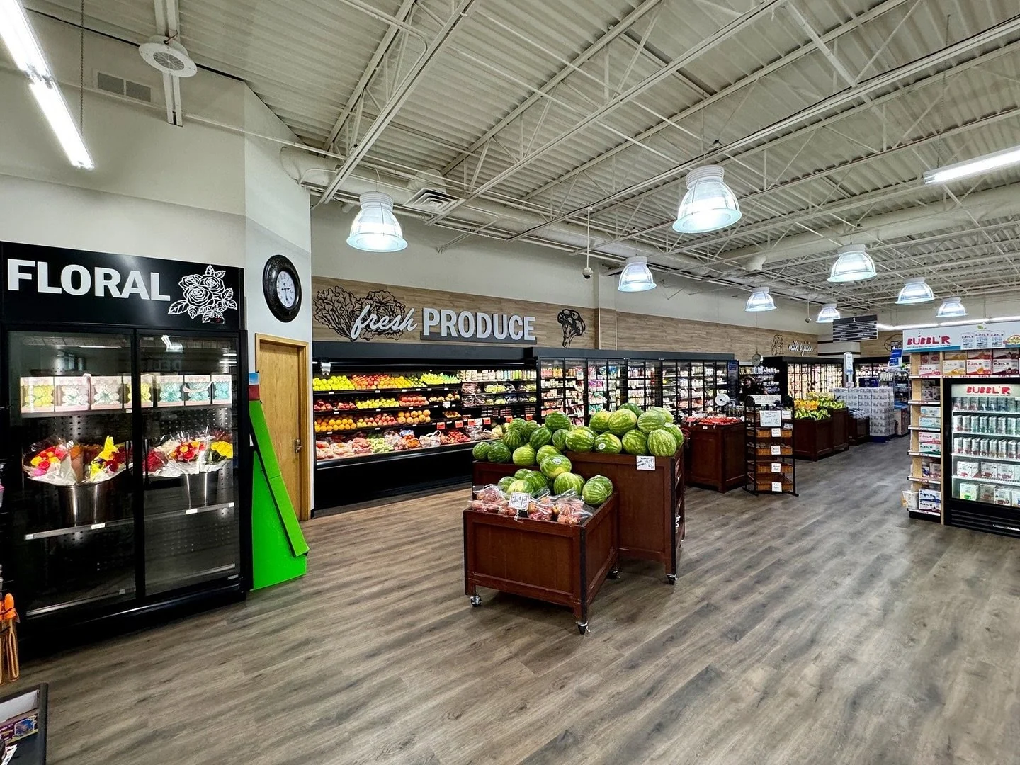 We teamed up with Jerry&rsquo;s Home Quality Foods to bring a fresh, vibrant store d&eacute;cor concept to life at their Gaylord location. Starting from scratch, we dove into conceptual design, engineering every element, and building a budget plan to