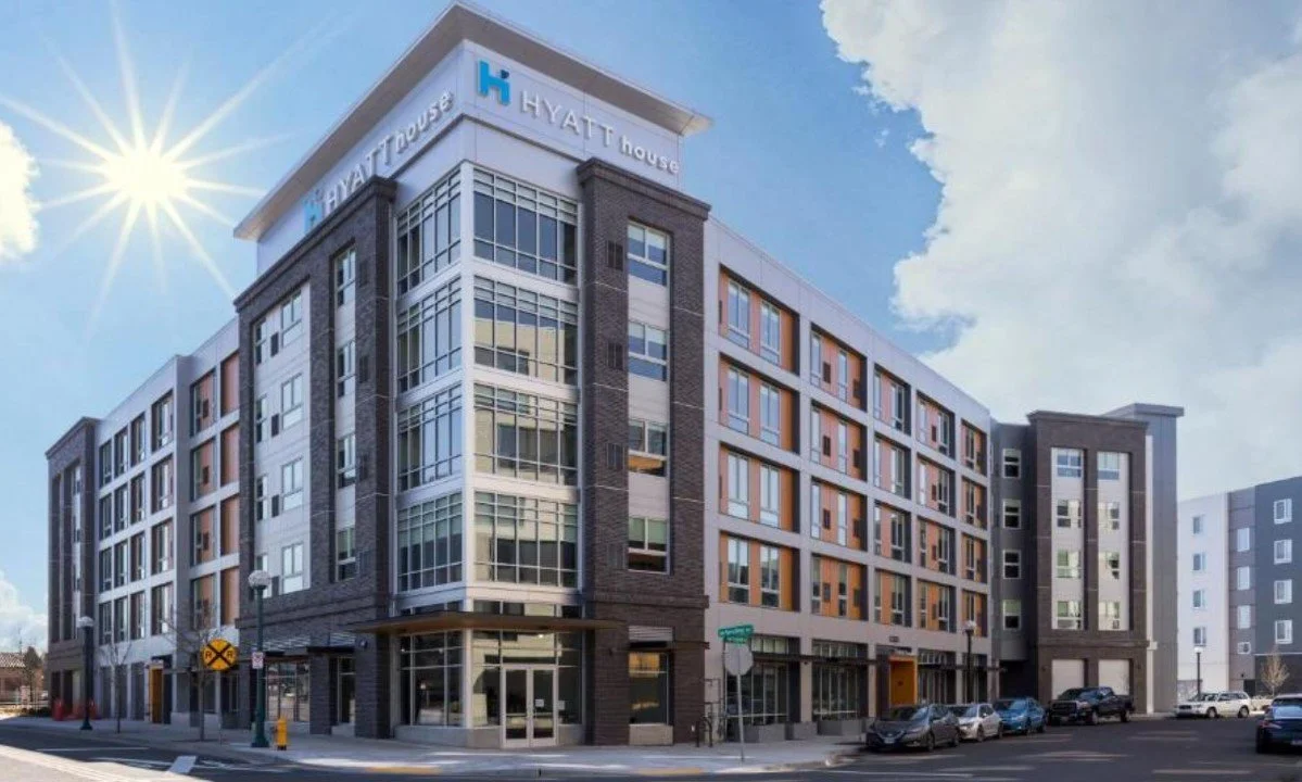 1910 WESTGATE HYATT.jpg