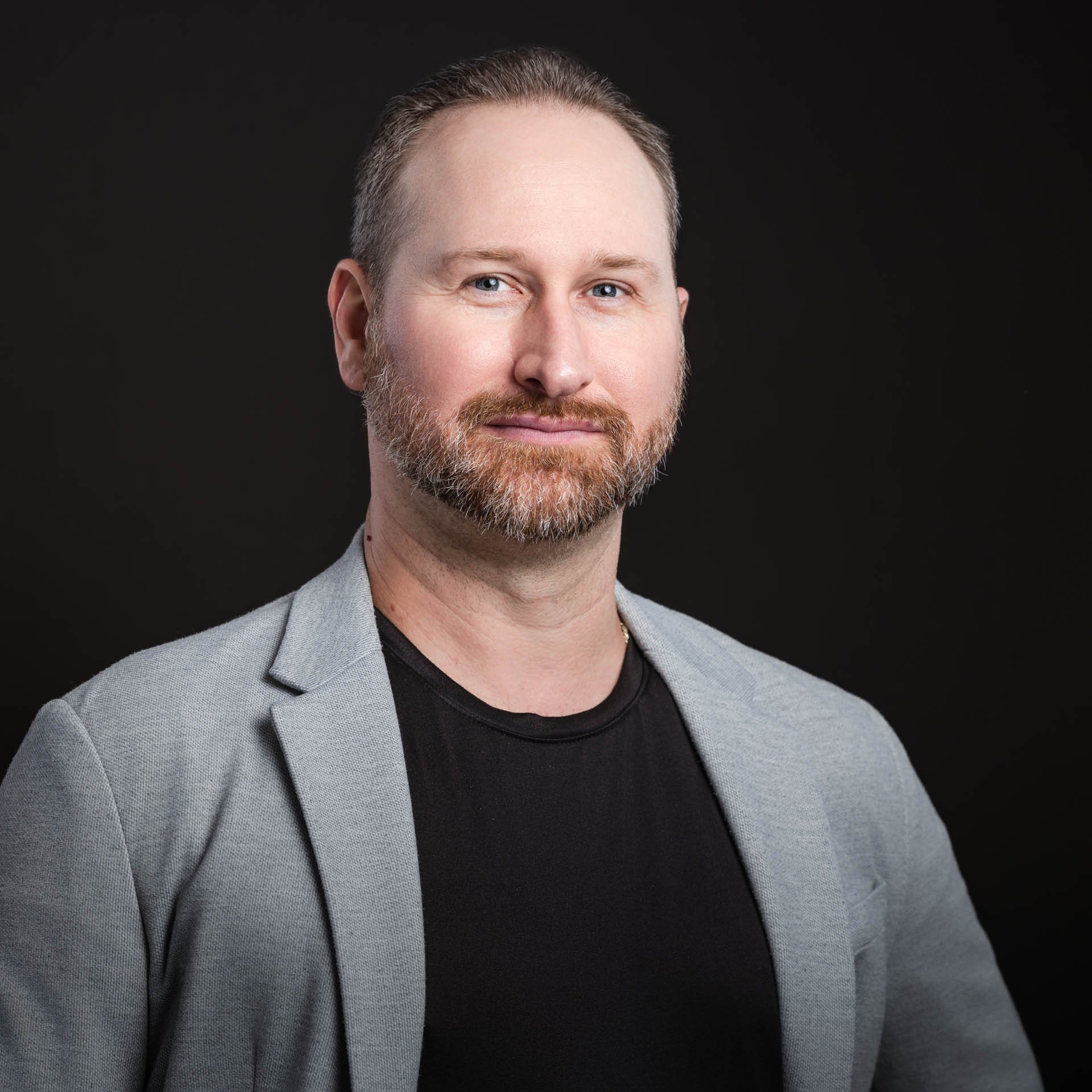Jonathan Evans, Instructor