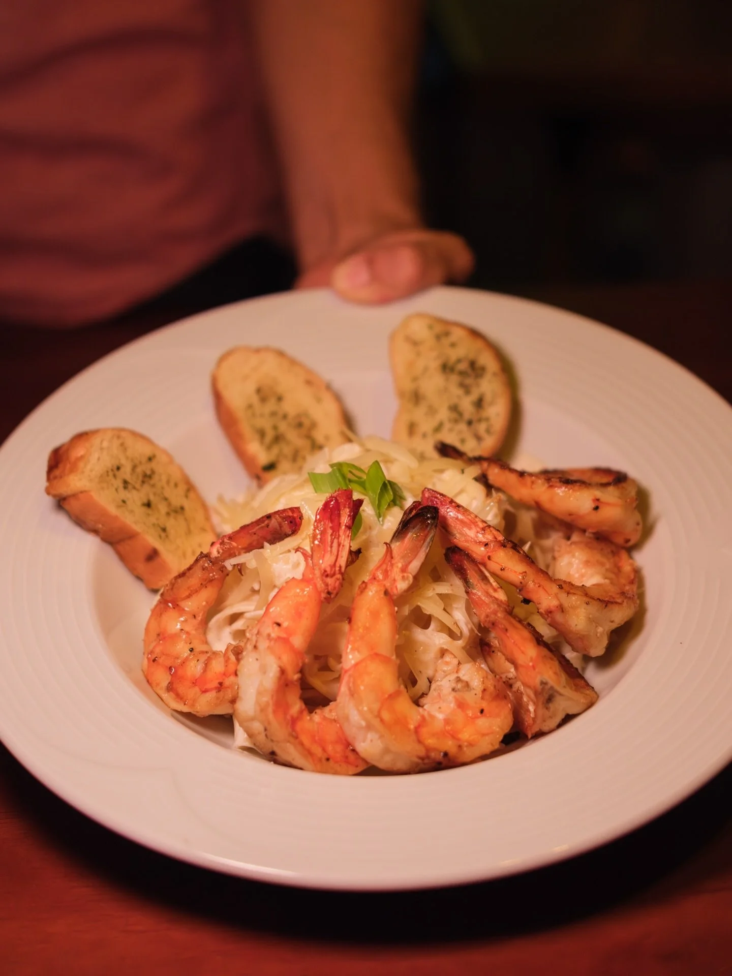 Nights like this 🍝 were made for slow dinners and good company. 🦞

See you tonight at @theoriginallobsterhouse 

#cozumel #cozumelmexico #cozumelisland #cozumelrestaurants