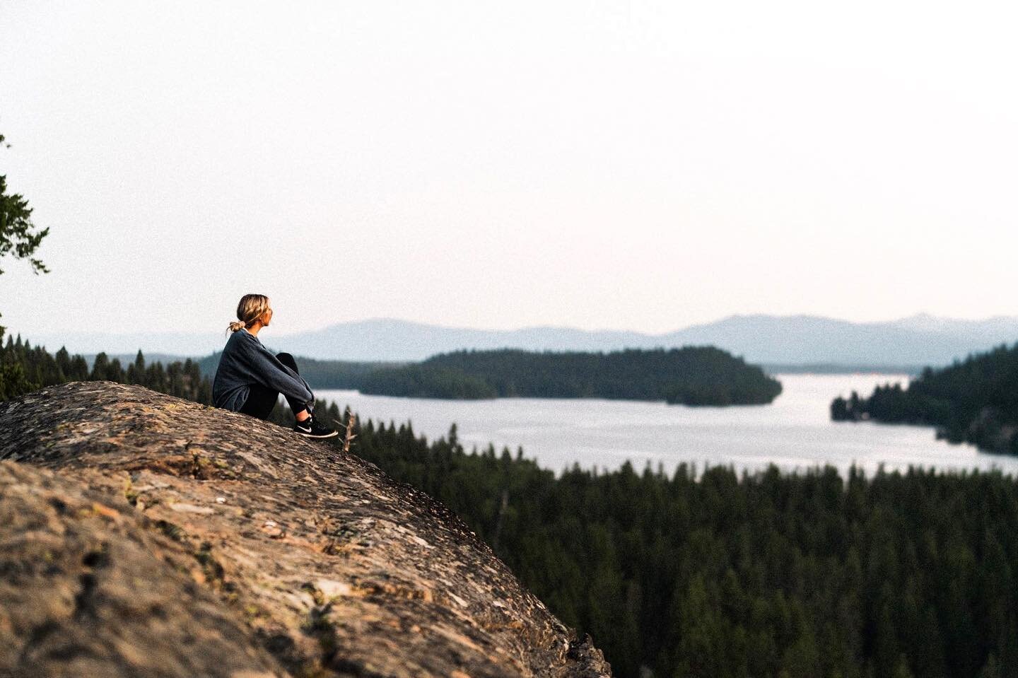 Did you know that much of the Scandinavian subcontinent is covered in mountain ranges ⛰️national parks, snow, ❄️polar nights, seas, and lakes? Scandinavians participate in adventurous activities, much like we do here in McCall! 
&bull;
&bull;
&bull;
