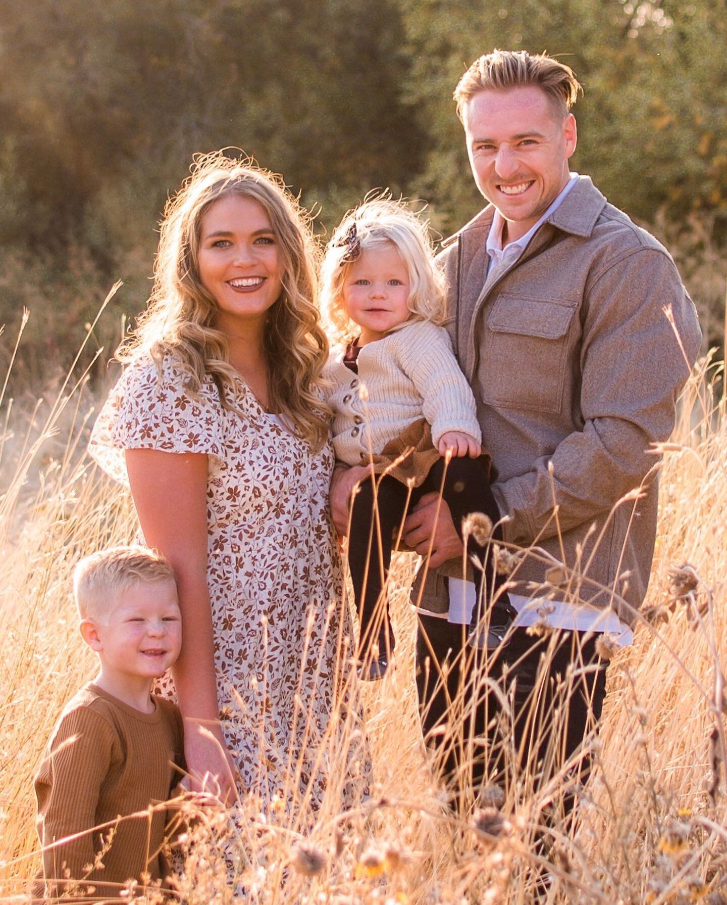 Introducing &hellip;📣🎉

Hi guys, we are the new property mangers of Scandia  Inn. I&rsquo;m Jessica and this is my husband Aaron, we have 2 kids: Calum and Mia. We both have lived in Idaho for the majority of our lives. 

We love biking, hiking, ca