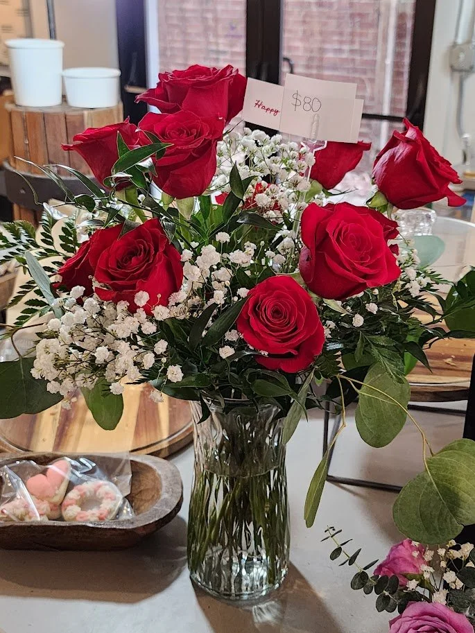 Dozen red roses.jpg (Copy)
