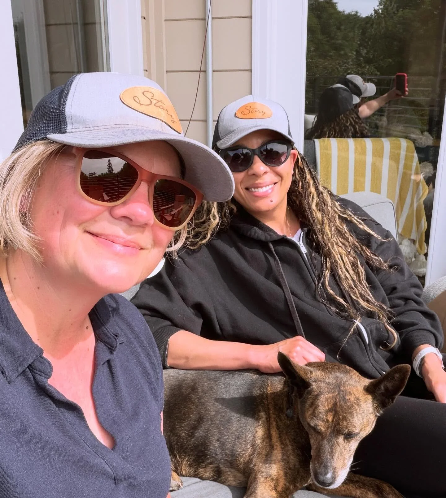 Our favorite type of business meetings ✨
Story gals celebrating our wins in the sun&hellip;

#interiordesign
#bayareadesign 
#womenowned 
#homedesign 
#businesspartners