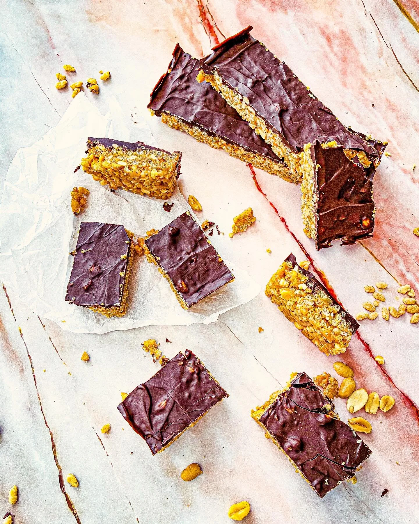 I&rsquo;m pretty sure this is the best thing I&rsquo;ve ever made: peanut butter, honey, salted peanuts and rice-krispies. With melted chocolate poured over.

Like a Tracker bar. But better.

From Anna Jones&rsquo; Easy Wins - it really is.

@we_are_