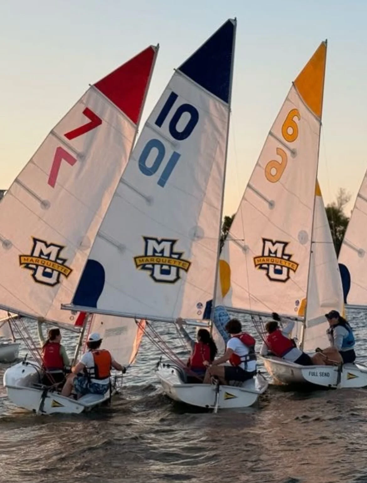 Balmy Milwaukee fall has been in full swing at our recent practices! Good weather, good wind, and good vibes