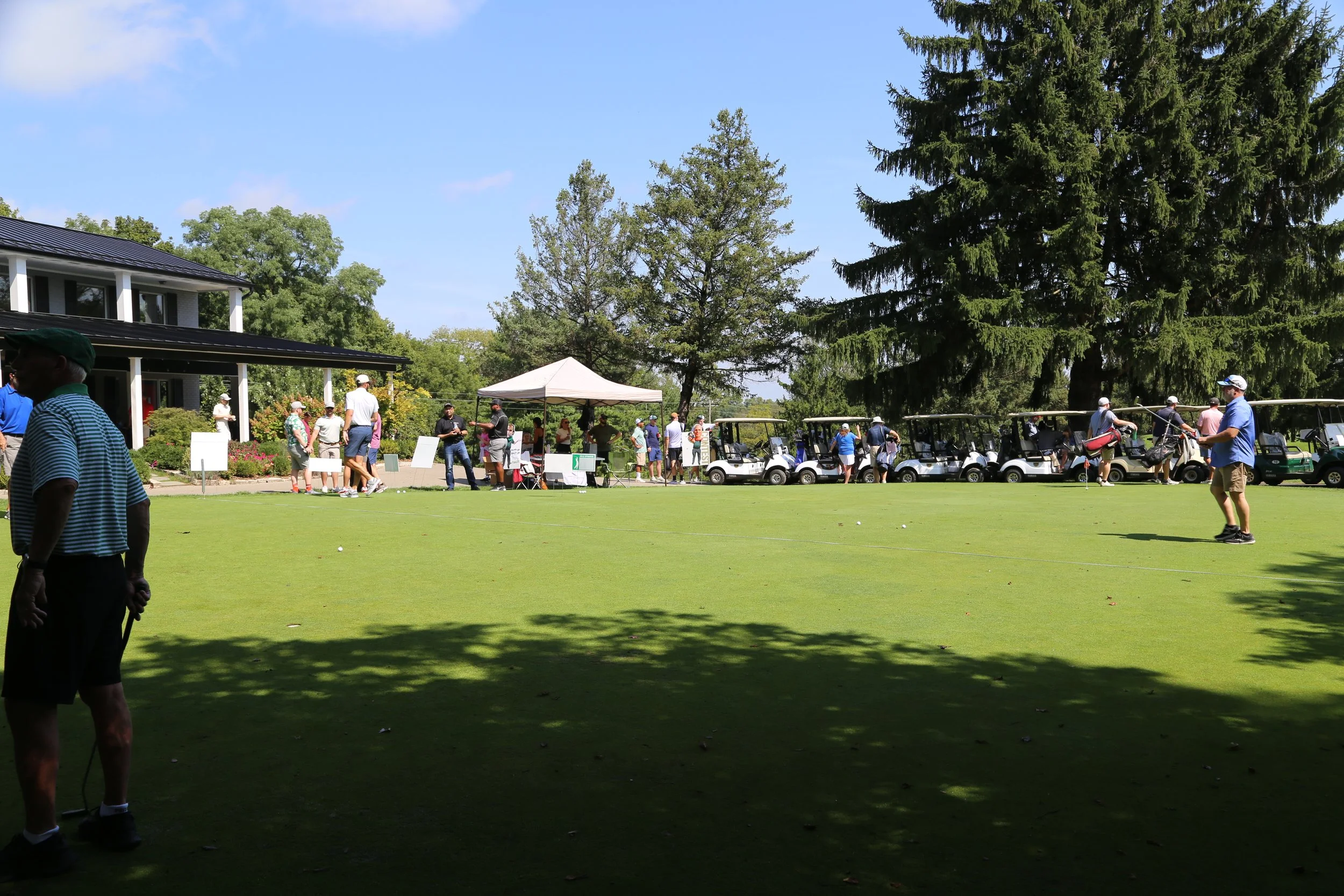 Putting green.JPG