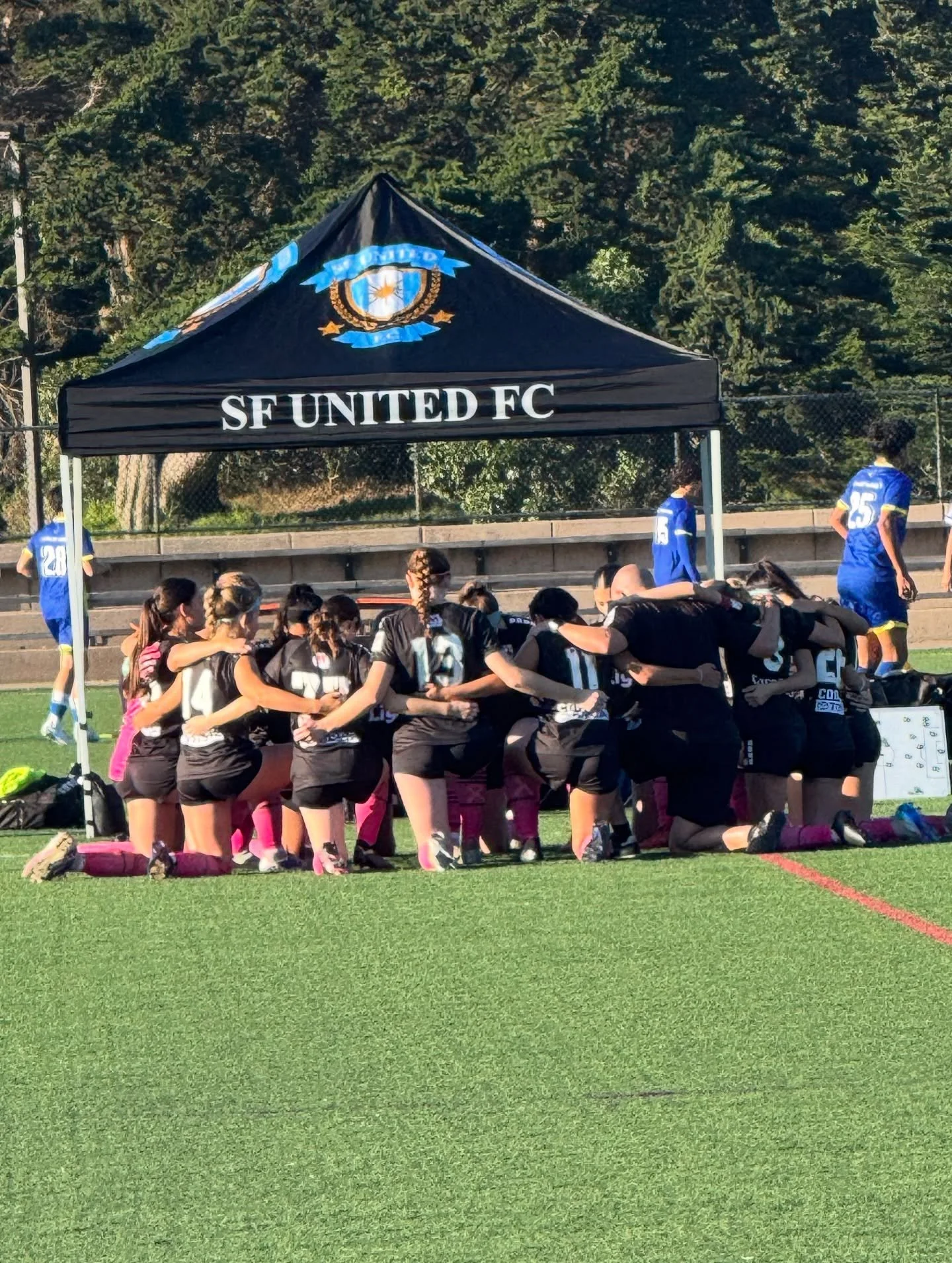 DVFC #fiercefriday shout-out to our 07/08 ECNL RL team! The ladies brought the WOW last weekend in a big win against SF United FC. The showed up to the match, PINK STRONG in support of the fight against breast cancer and after the game, the girls bon
