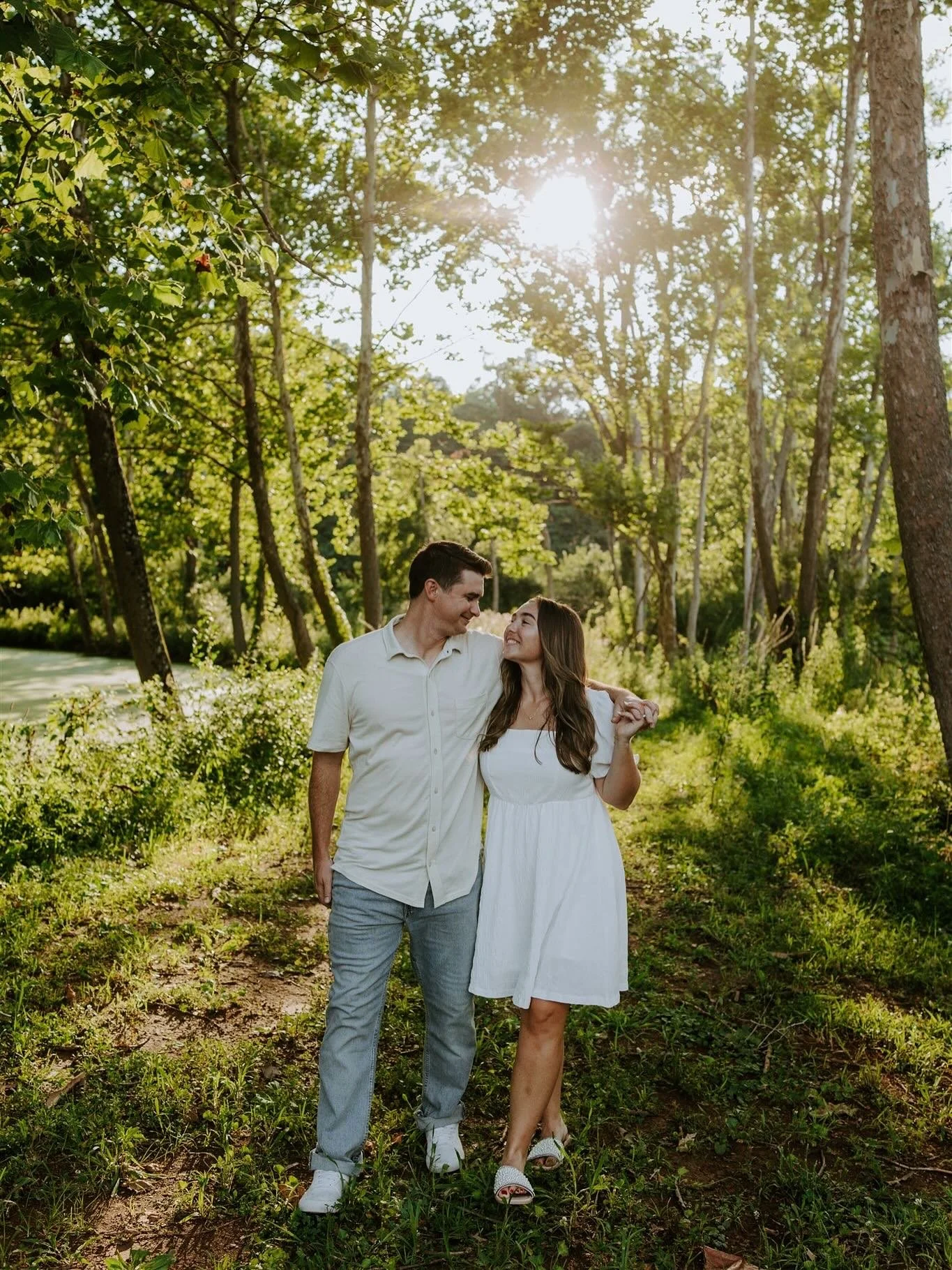 Morgan + Jake ✨

#indianapolisweddingphotographer #indianaweddingphotographer #indyweddingphotographer #bloomingtonweddingphotographer #muncieweddingphotographer #engagement #indianapolisengagementphotographer