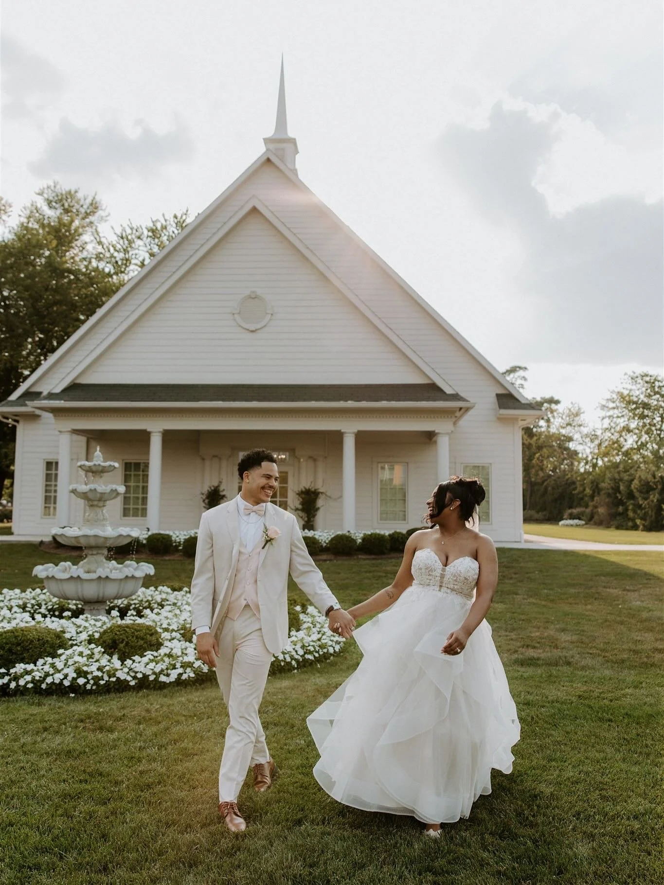 The Johnsons 🥂

#indianapolisweddingphotographer #indywedding #indyweddingphotographer #muncieweddingphotographer #ritzcharles #indianapoliswedding