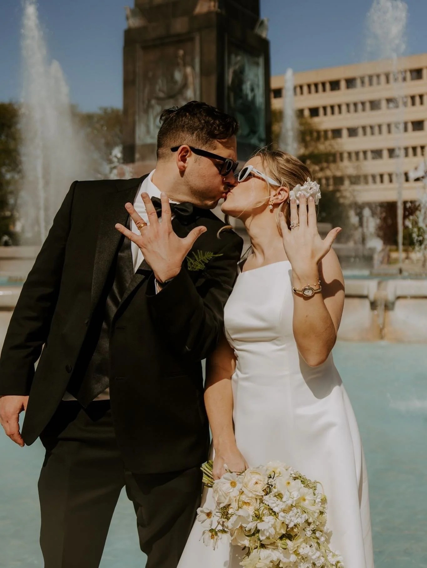 Bri + Steven + bright sunny vibes ☀️

We hit a couple iconic Indy spots for their wedding party + couple portraits but these pics by the fountain in Obelisk Square are some of my favorites!

#indianapolisweddingphotographer #indyweddingphotographer #