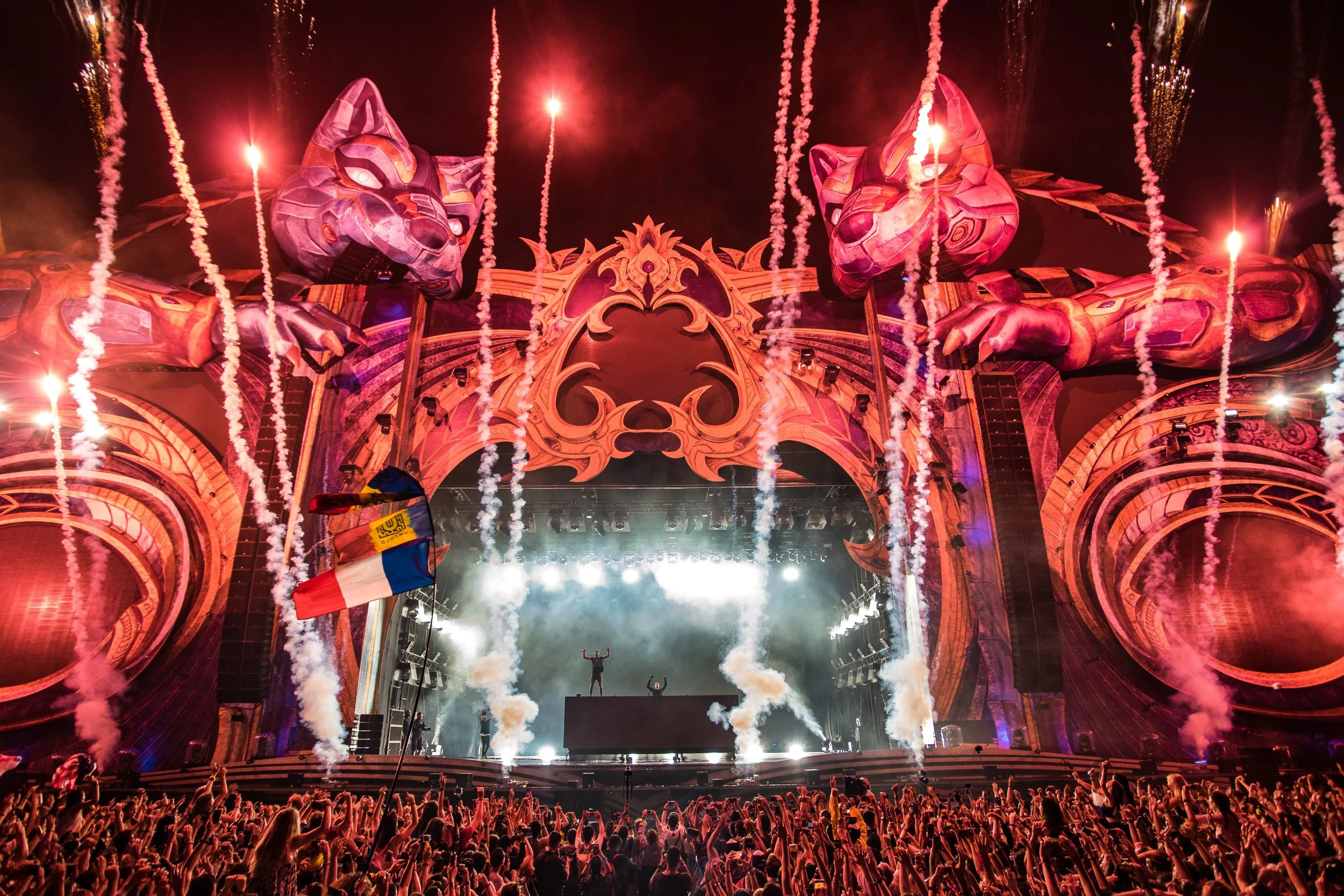 The Chainsmokers Untold Romania.jpg
