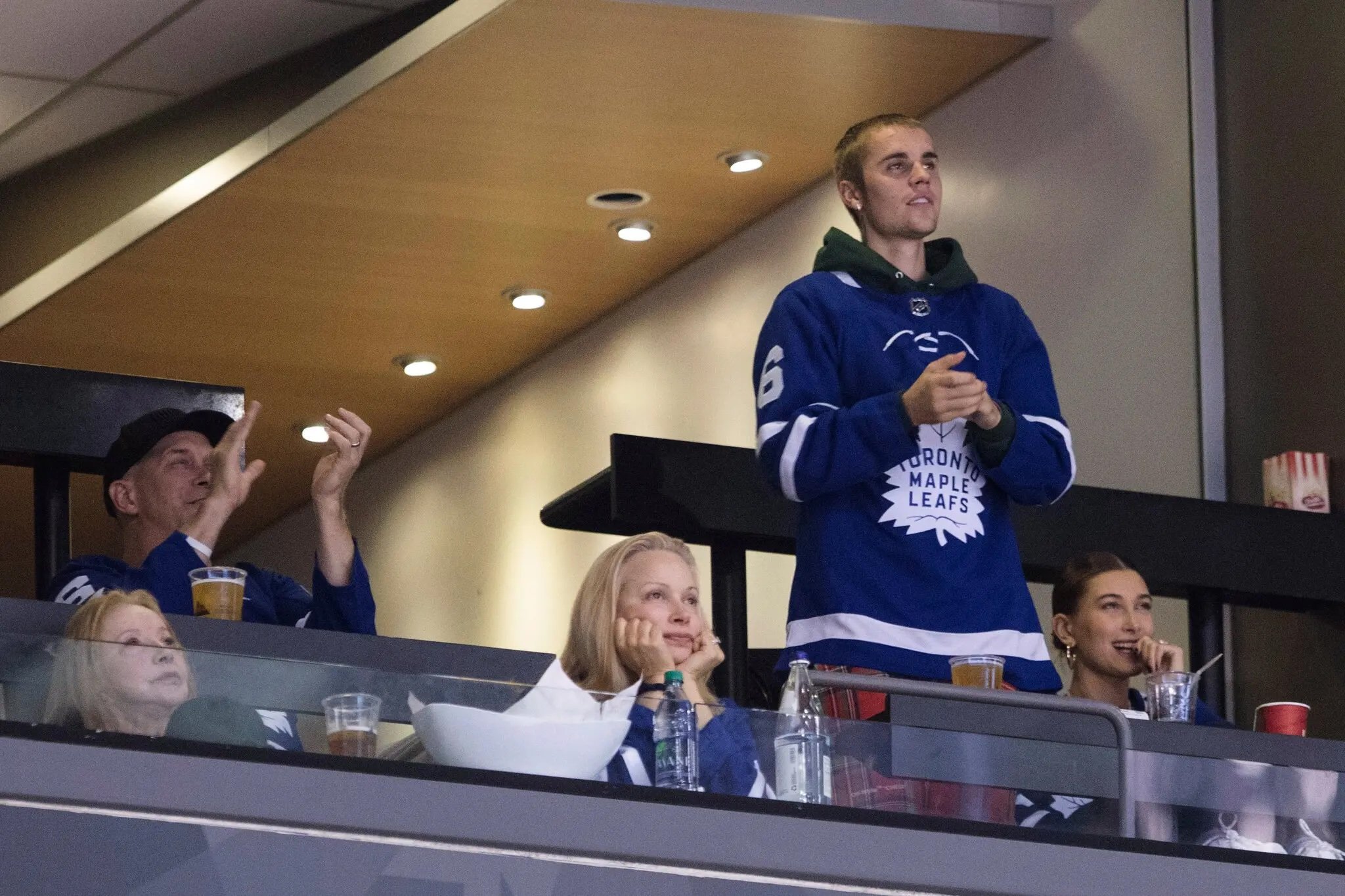Bieber + Leafs = 4ever (AP Photo)