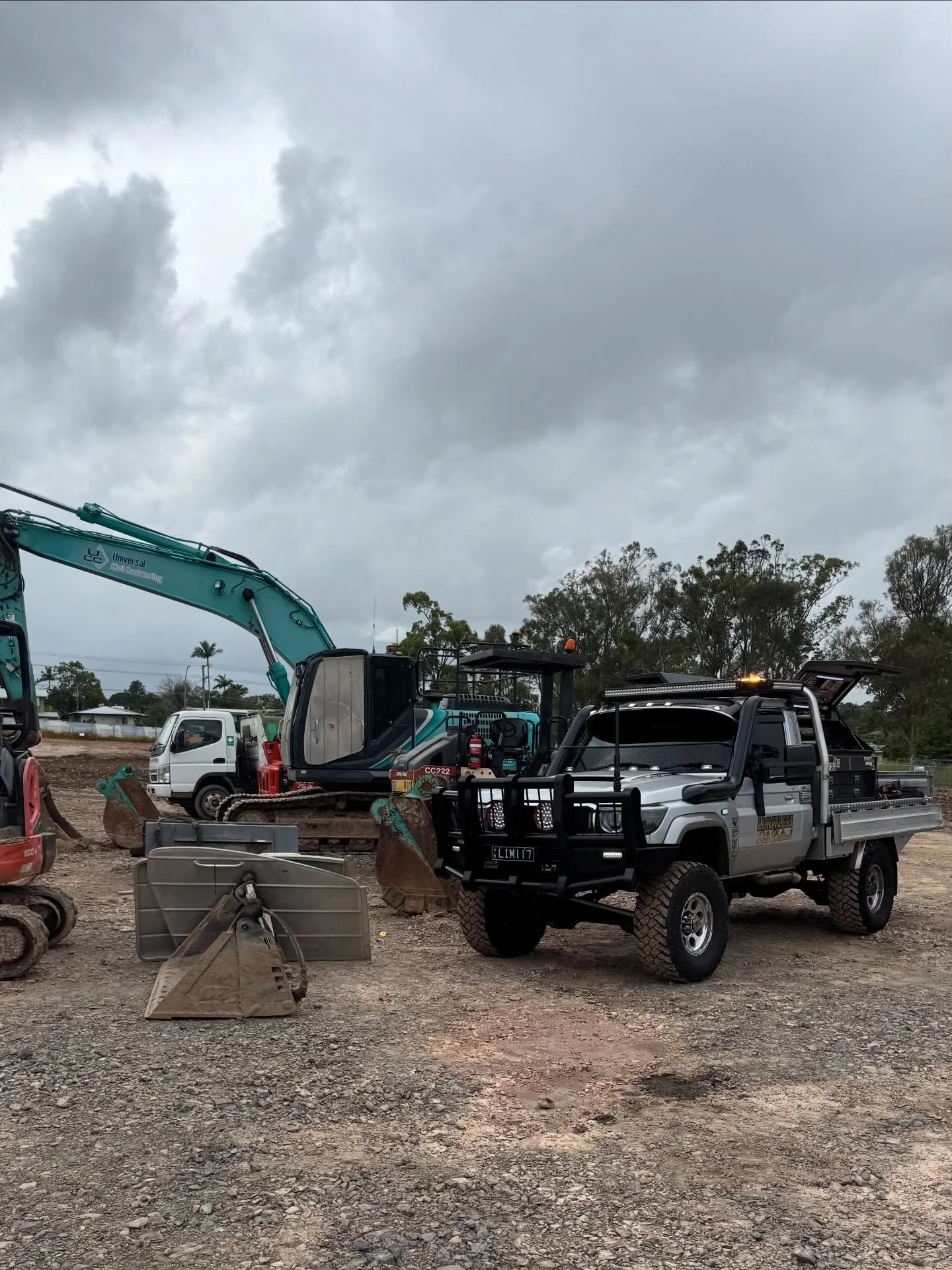 Getting @universalcivilcontracting sorted one week out from Christmas