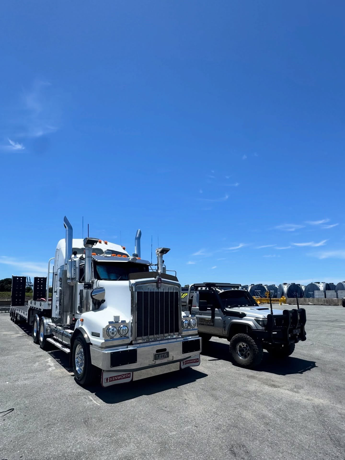 IcePack Repairs on the wind turbine hauler @tjc.haulage 
📞 0422 429 366 for all diagnostics, repairs and breakdowns on all trucks and machinery located SEQ