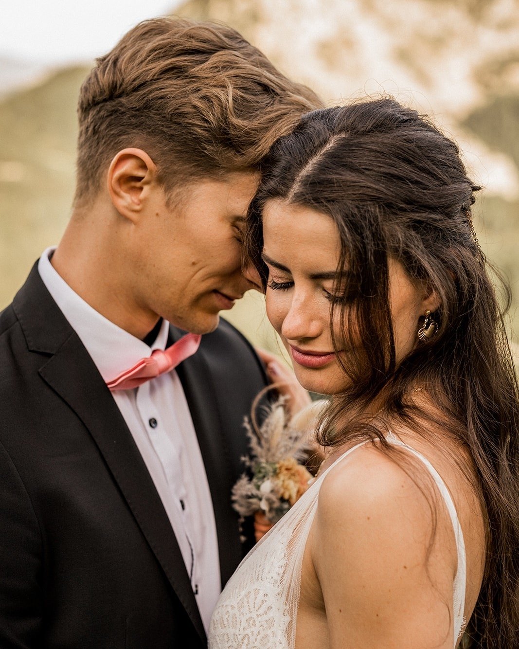 Even though elopements are usually pretty adventurous and we get to take couples to amazing places that leave us all in awe, there is one thing that we love even more about elopements - intimacy

What do we mean by that? Well, with big traditional we