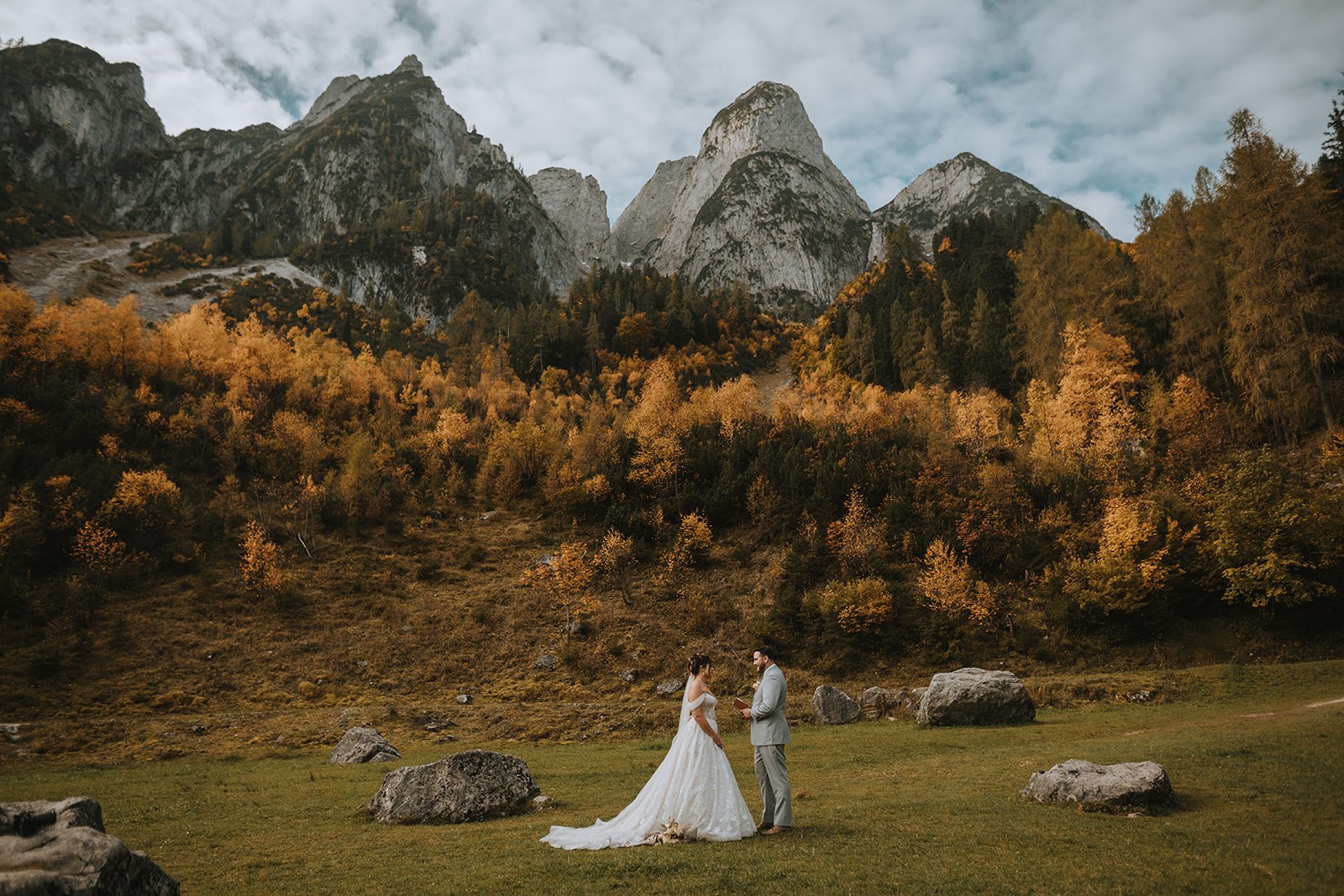 Beautiful fall elopement in Austria