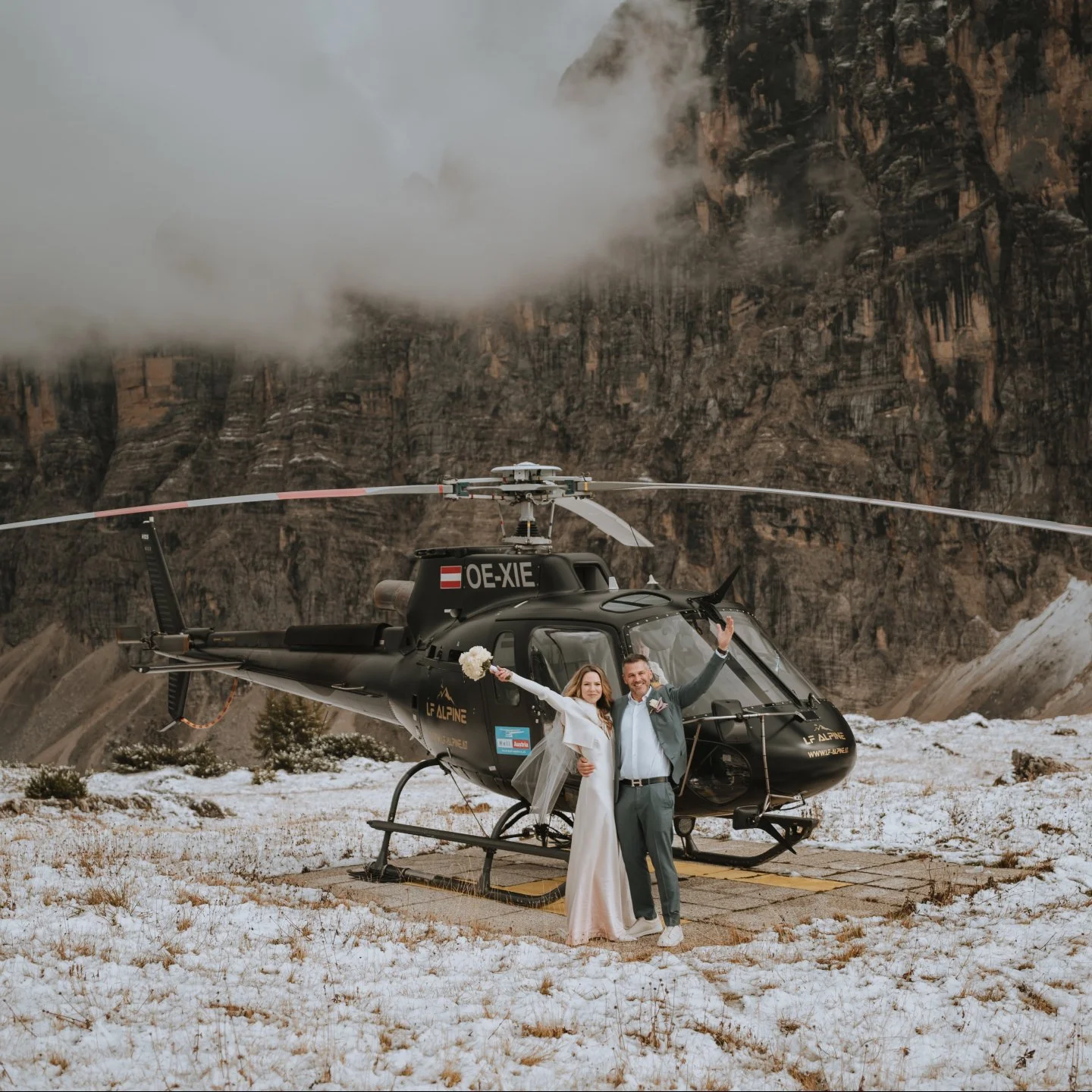 Make your day an adventure - book the helicopter, ride into the sunset, go skiing in your wedding dress. Your love story deserves an adrenaline rush. 🚁🏔✨

#adventureelopement #mountainelopement #helicopterelopement #helicopterwedding #skiwedding #a