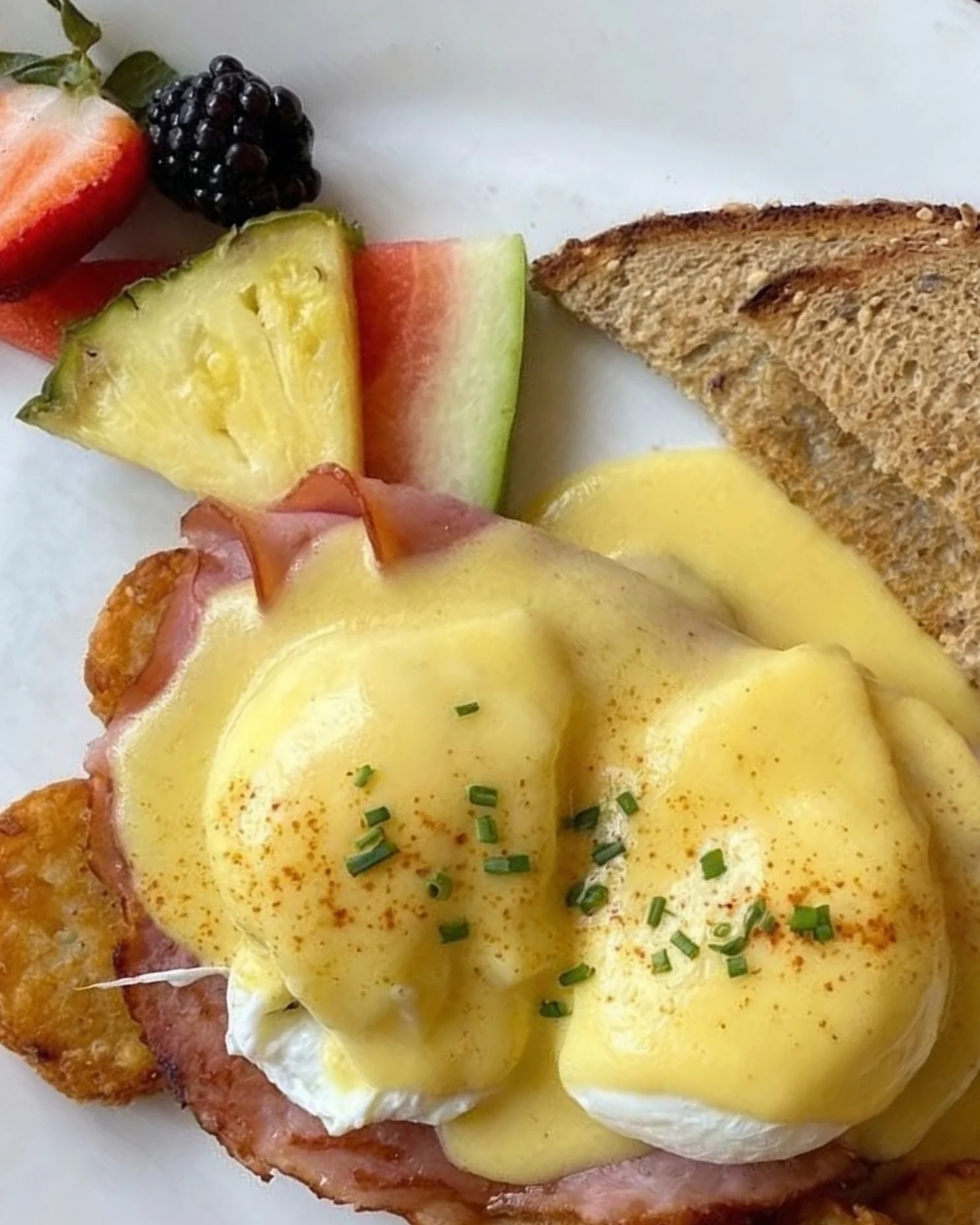 Eggs Benny - close up.jpg