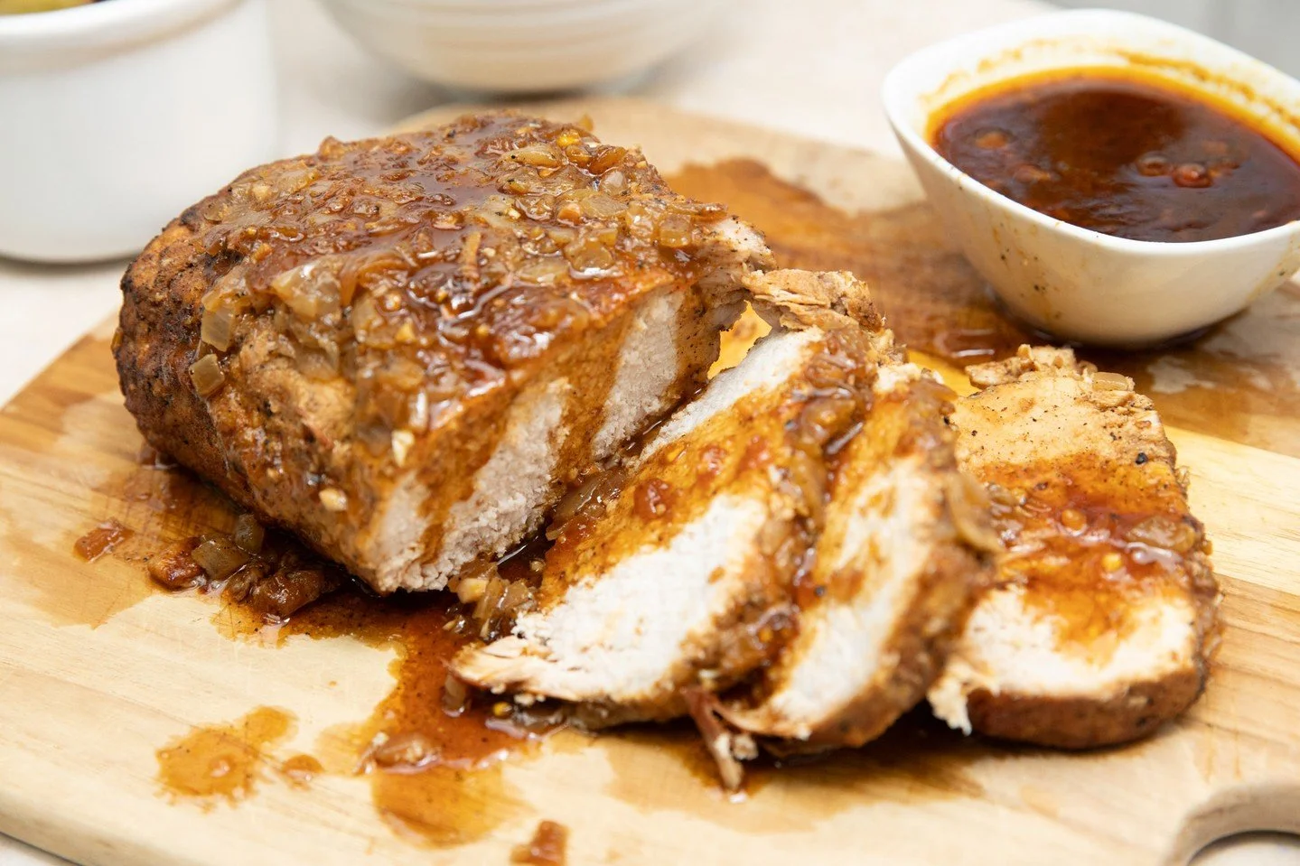 Want tender, juicy pork with minimal effort? This slow cooker BBQ pork loin is a must-try for easy family dinners. 🙌⁠
⁠
Get the recipe at eatpork.org⁠
⁠
💬 Rate this dinner from 1&ndash;10 😍