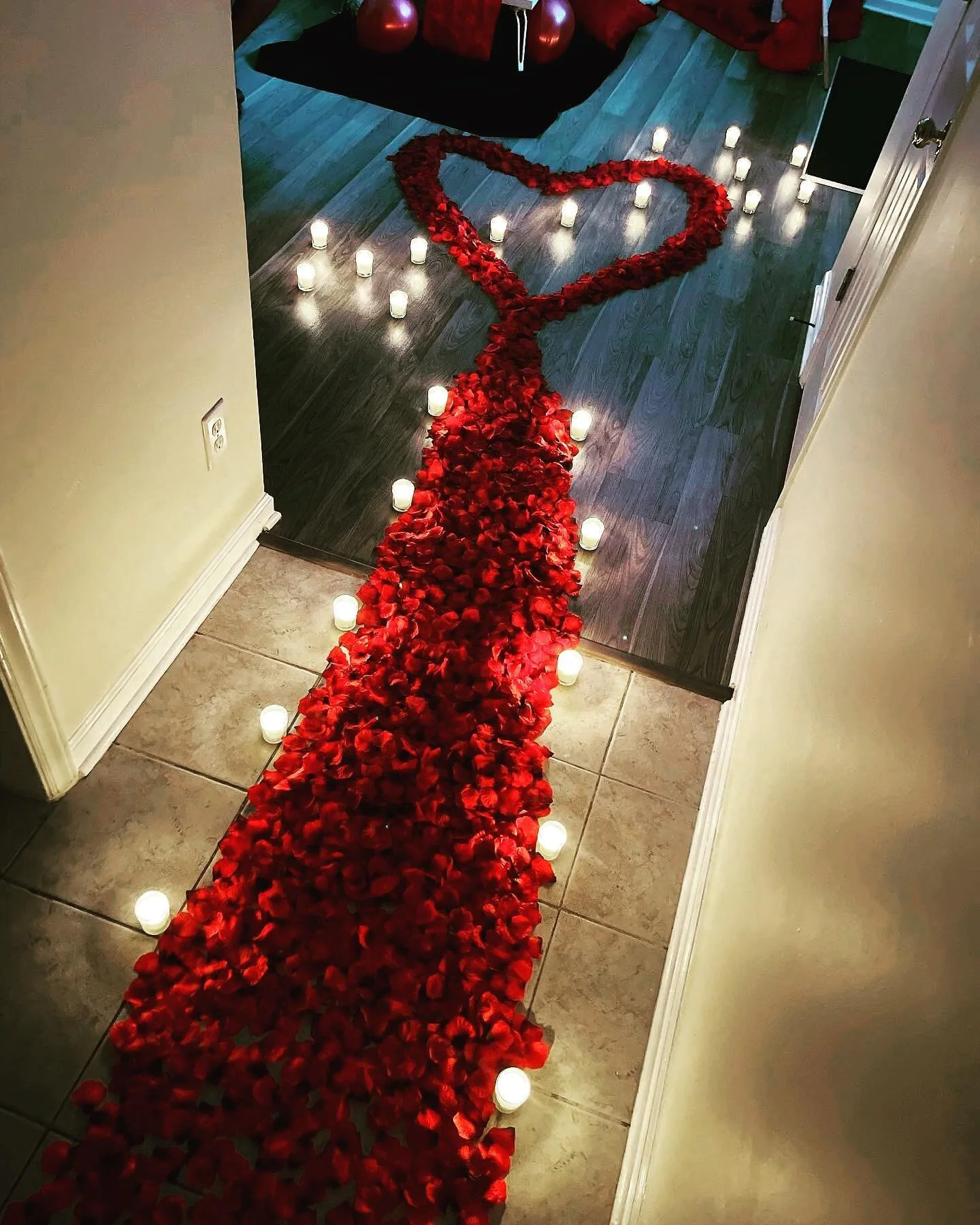 Walk right into a dreamy romantic view , breath the air , and relax with sensational vibes from your companion . 
Valentine&rsquo;s Day is approaching , Treat that Special Someone to a unforgettable time ! 
Email luxluxurypicnics.events@gmail.com 
Ca