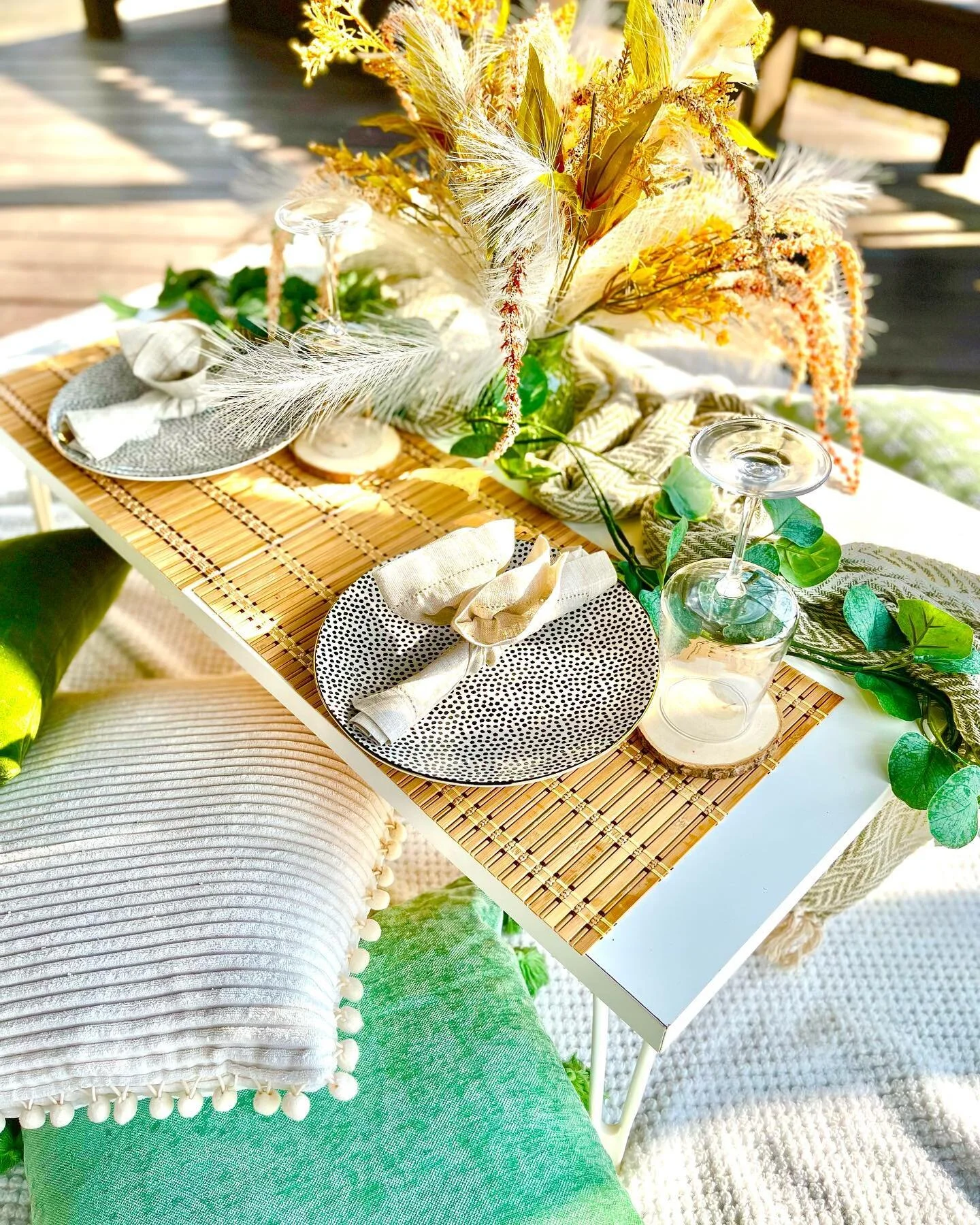 Spring is approaching 
Relax and feel the breeze 
Kreative Miracles wants to give you the most luxury picnic setup ! 
Book now at kreativemiracles.com 
#kreativemiracles #picnic #balloon #decor #luxury #decor #raleigh #durham #nc